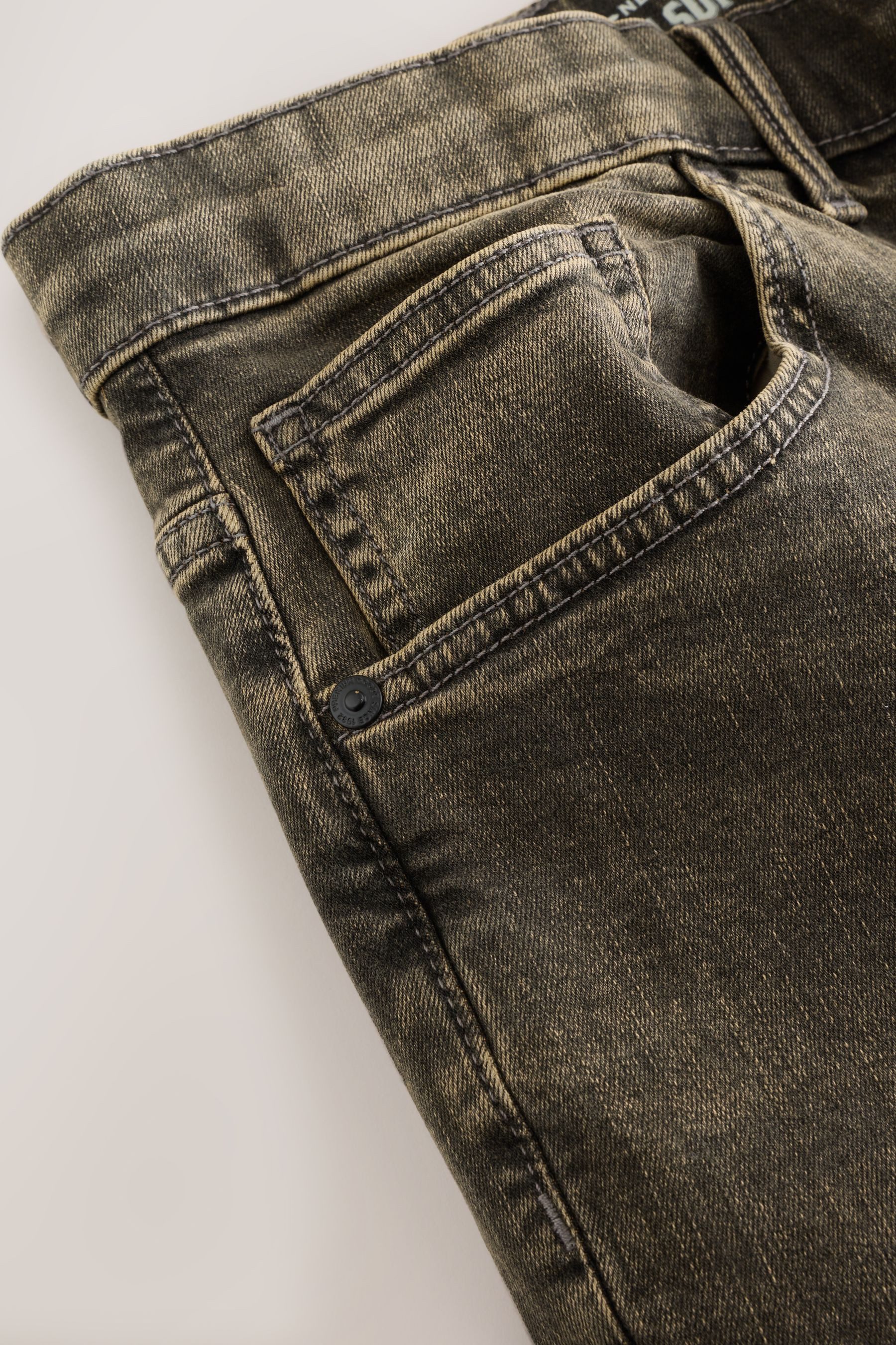Next Straight-Jeans Straight-Fit Stretch-Jeans mit Gürtel (1-tlg)