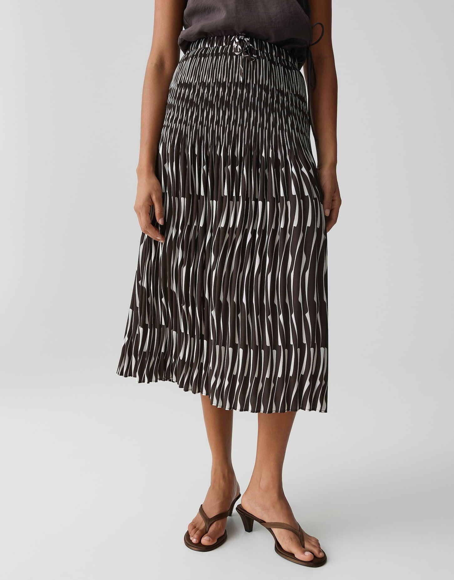 OPUS Plisseerock Ribane bamboo Ideal für entspannte Casual Looks im Alltag