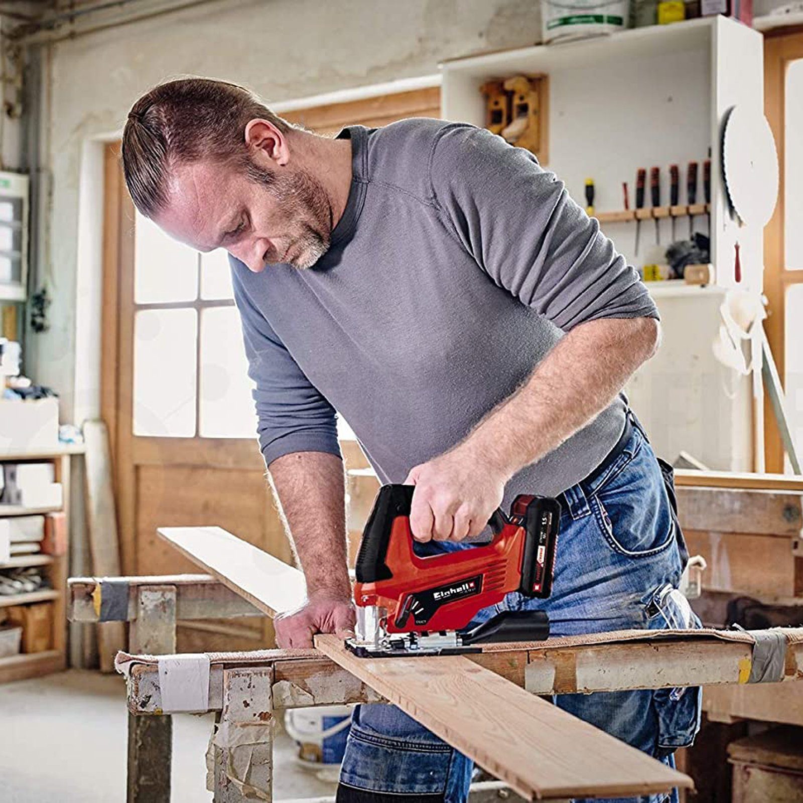 Einhell Akku-Stichsäge Akku Stichsäge TC-JS 18 Li solo mit Pendelhub + 2,5 Ah Starterkit, Produkt