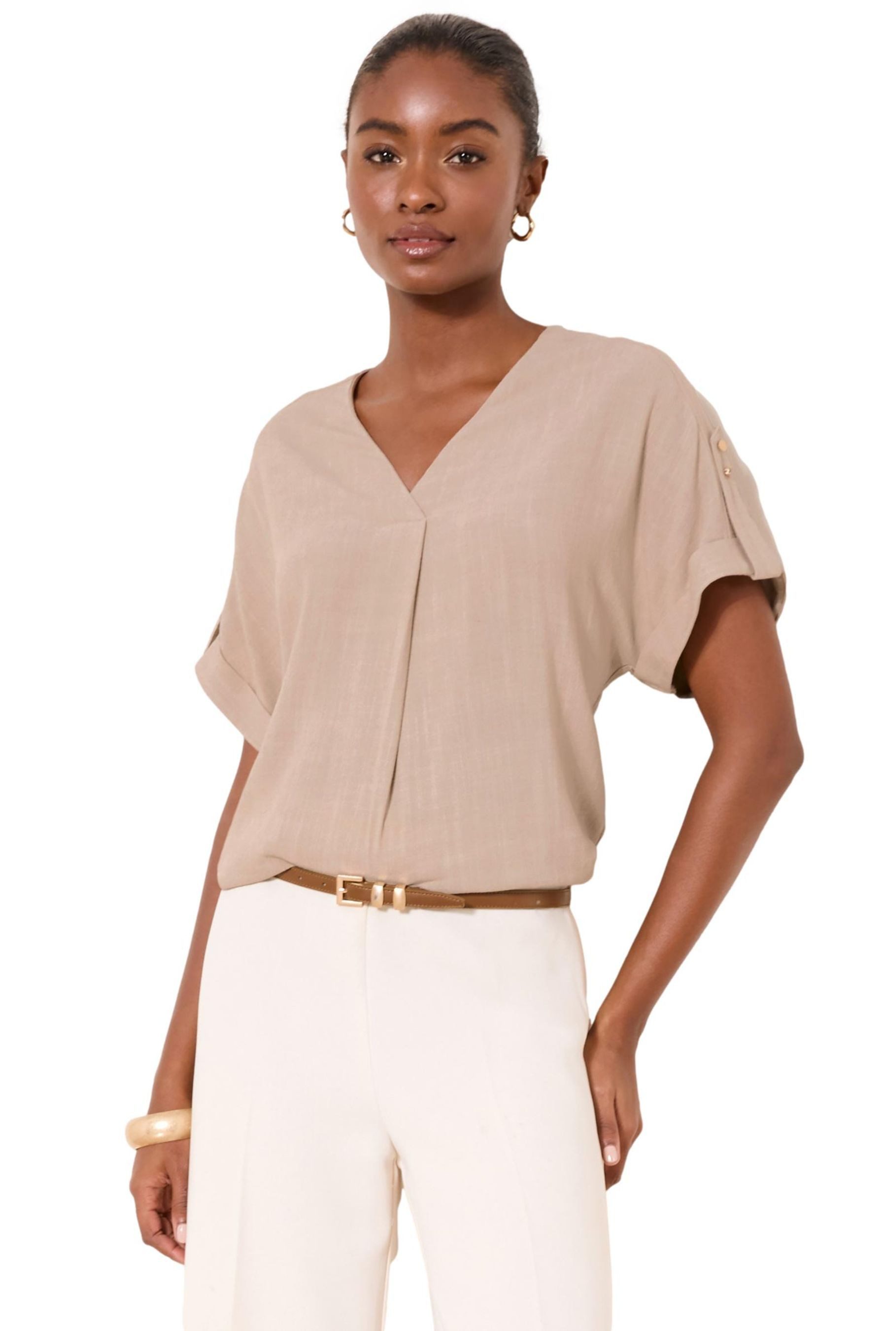 V-Shirt Lipsy Regular Fit Oberteil mit V-Ausschnitt
