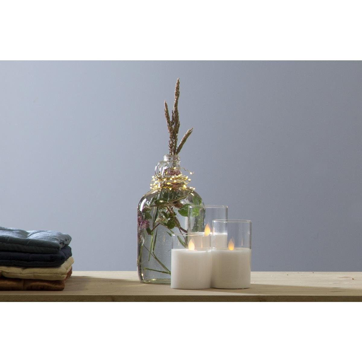 STAR TRADING LED-Kerze Windlicht im Glas Echtwachs flackernde Flamme Timer H: 10cm weiß