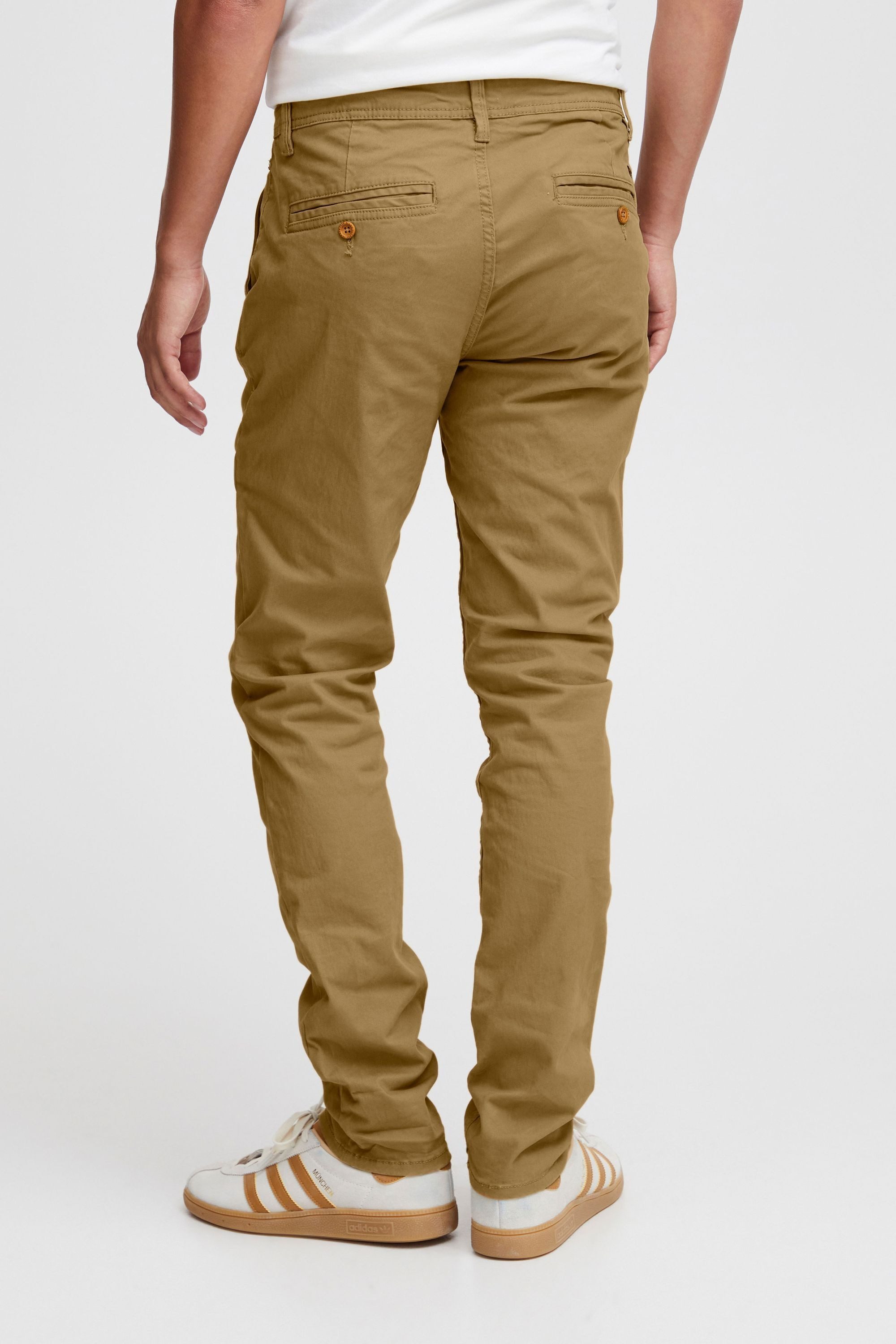 Blend Chinohose BHNatan Stoffhose mit normalem Bund und schmalem Beinen - Slim Fit