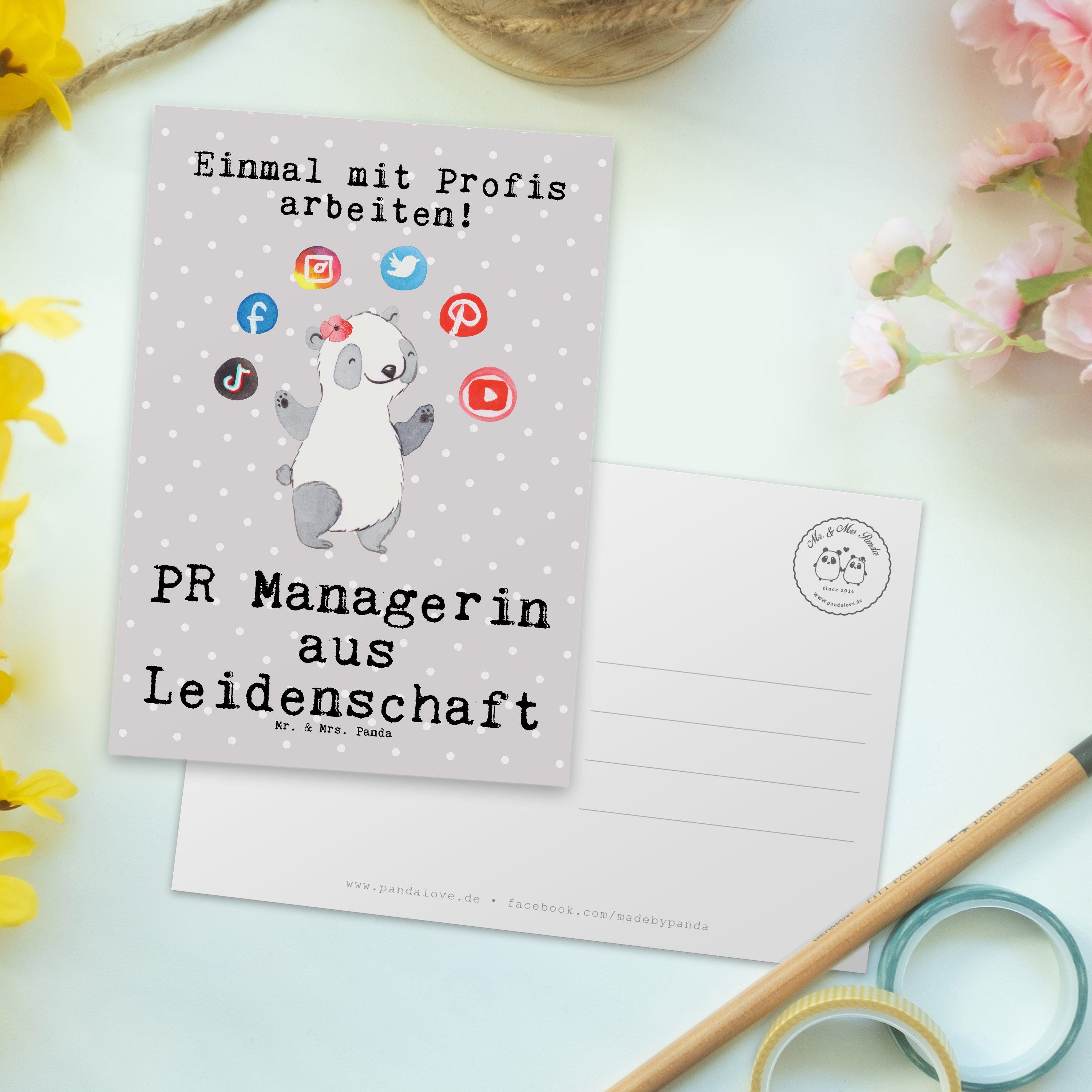 Panda Mrs. Pastell Managerin Dankeskarte Leidenschaft - - Geschenk, PR aus Mr. & Postkarte Grau