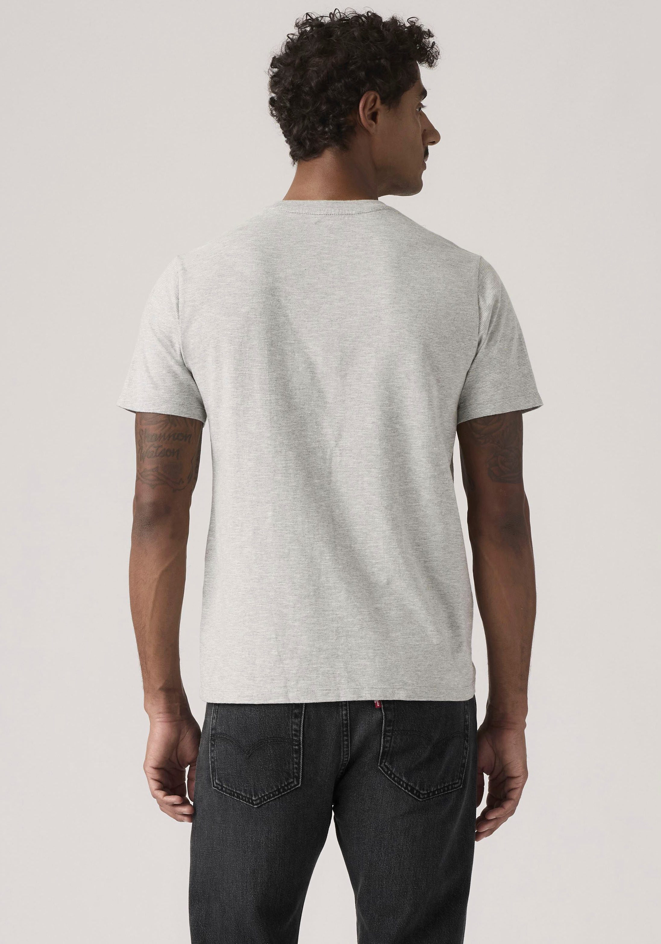 Levi's® T-Shirt CLASSIC POCKET TEE mit aufgesetzter Brusttasche