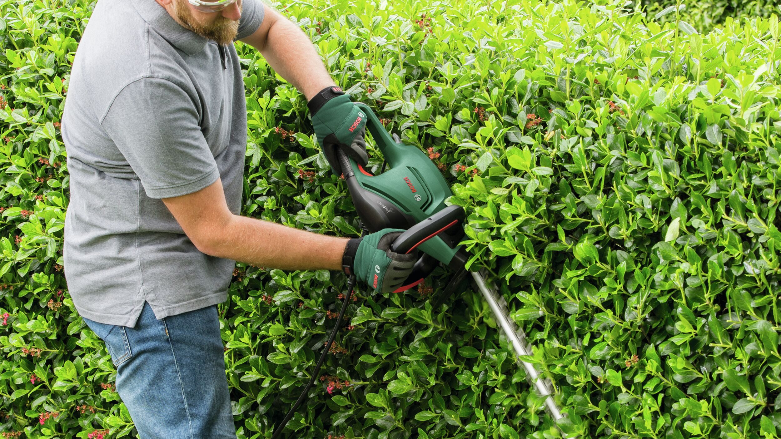 BOSCH Elektro-Heckenschere UniversalHedgeCut 60, Im Karton