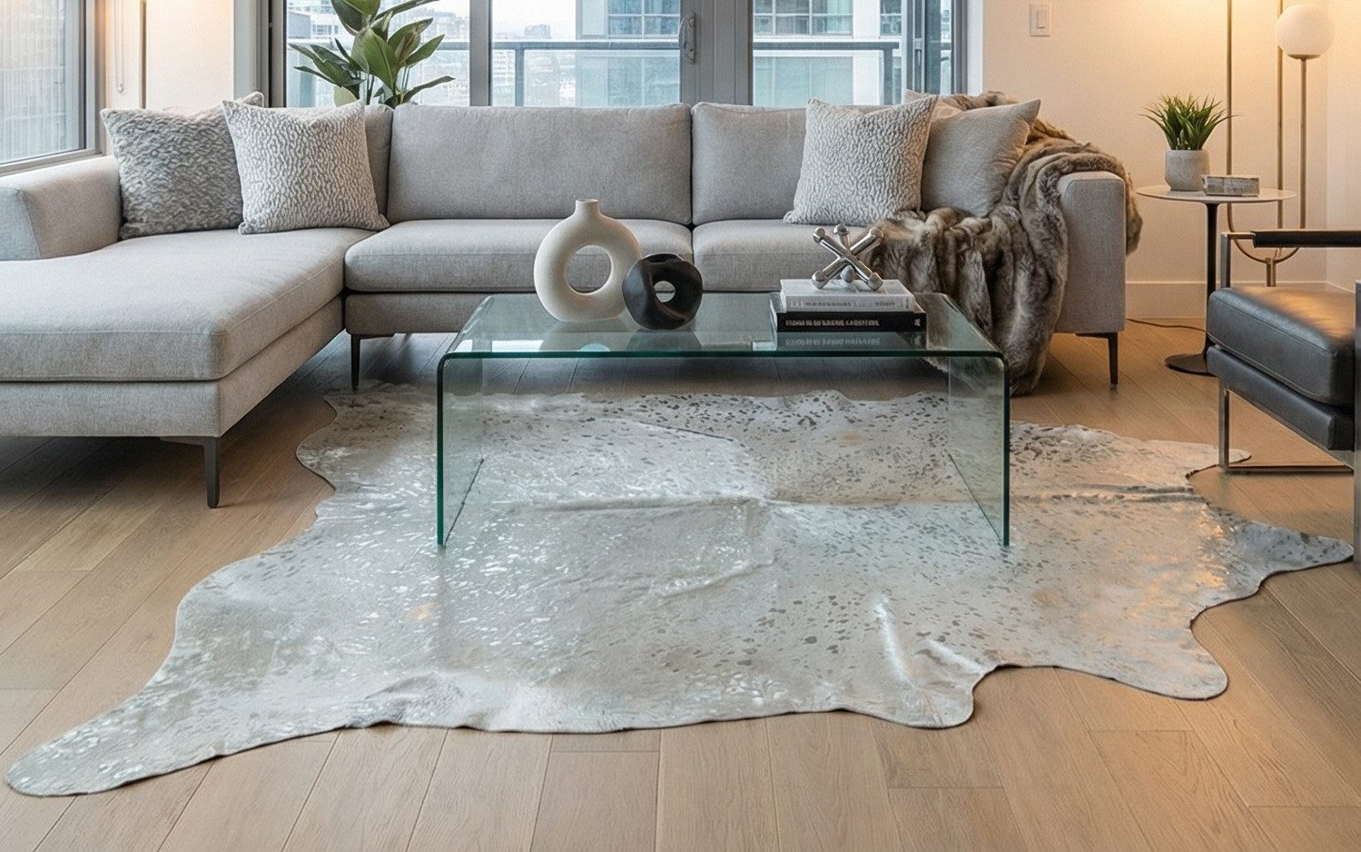 KUHFELL online & NOMAD Fellteppich Premium Kuhfell Silber Devore hellgrau beige 210 x 180 cm