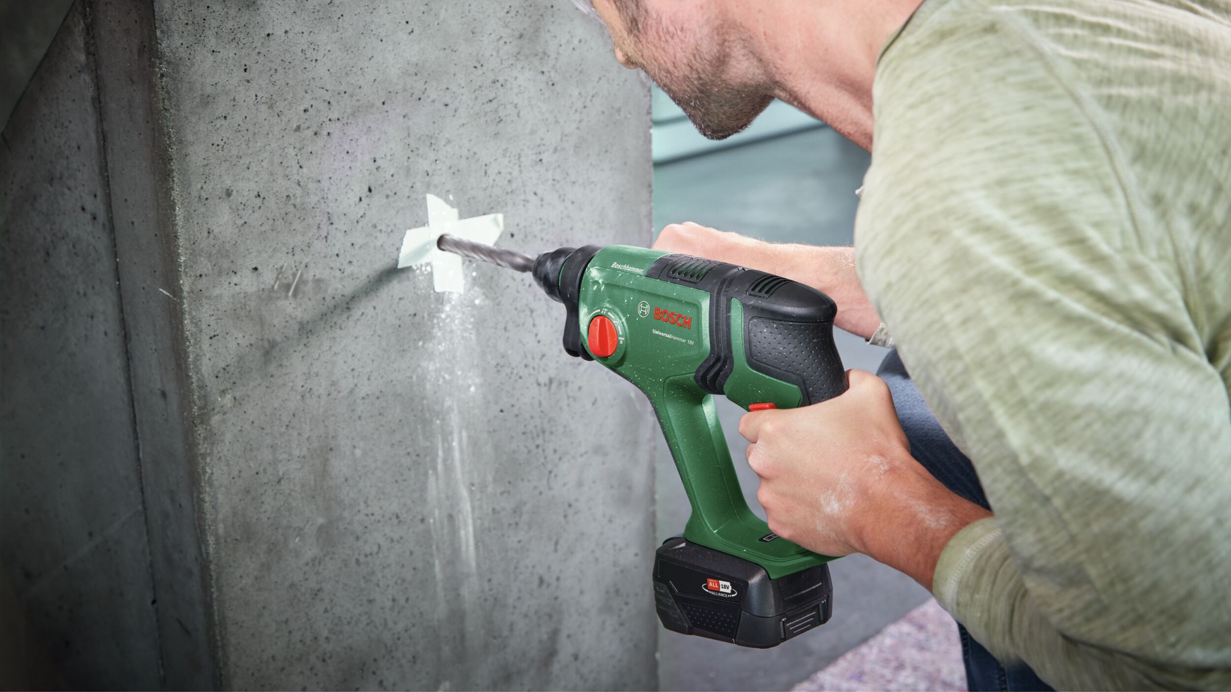 BOSCH Akku-Bohrhammer UniversalHammer 18V, 18 V, max. 2000 U/min, Ohne Akku - im Karton