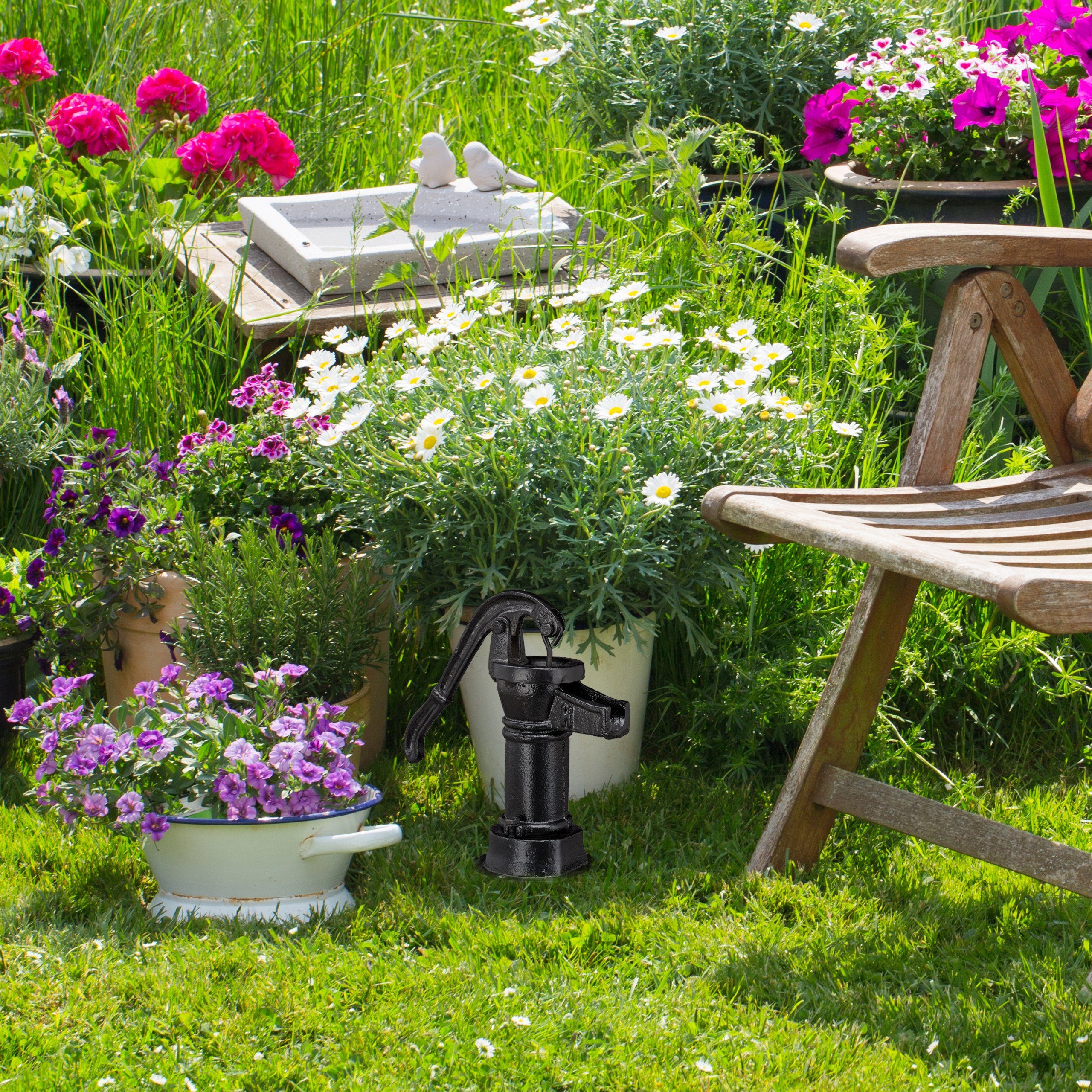 relaxdays Gartenfigur Deko Pumpe Gusseisen, (1 St) – Bild 2 von 5