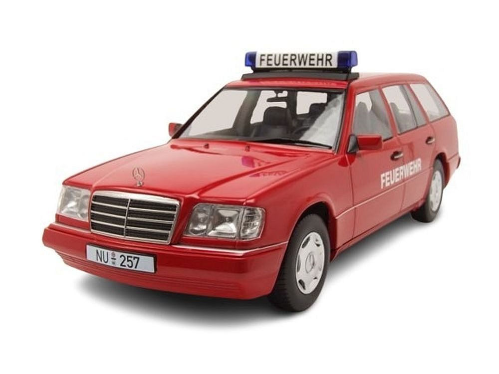 Triple9 Modellauto Mercedes E-Klasse T-Modell Kombi S124 Feuerwehr 1995 rot, Maßstab 1:18