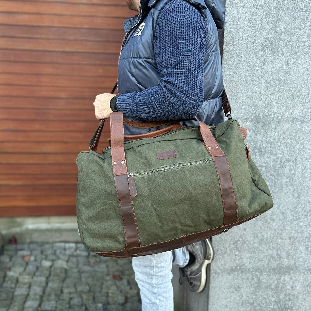 LECONI Reisetasche große Sporttasche Damen Herren Weekender Gepäck Leder Canvas LE2025, viel Stauraum, Platz & Fächer – 60×30×26 cm