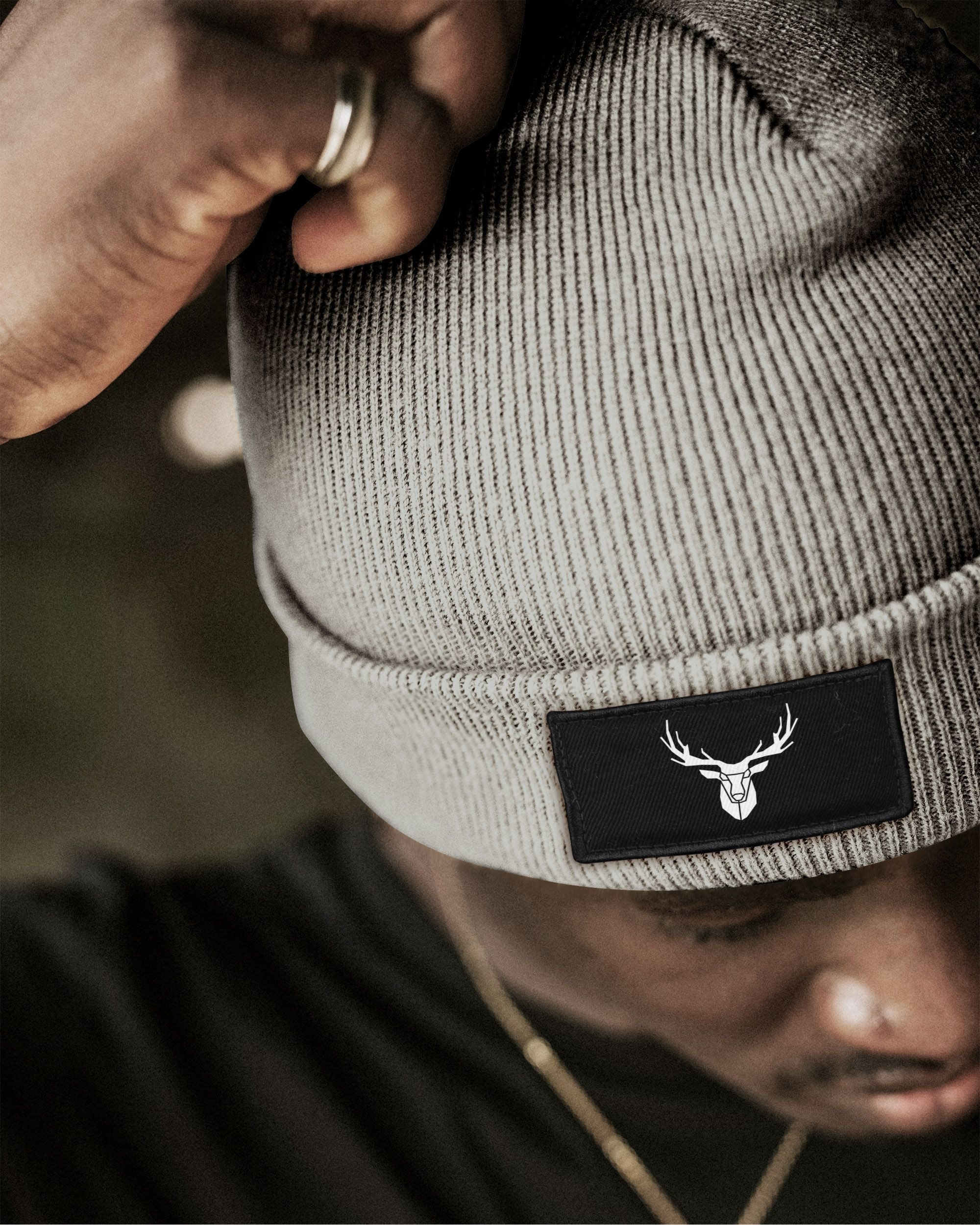 Neverless Strickmütze Herren Beanie Wintermütze mit Patch Hirsch Geweih Low günstig online kaufen