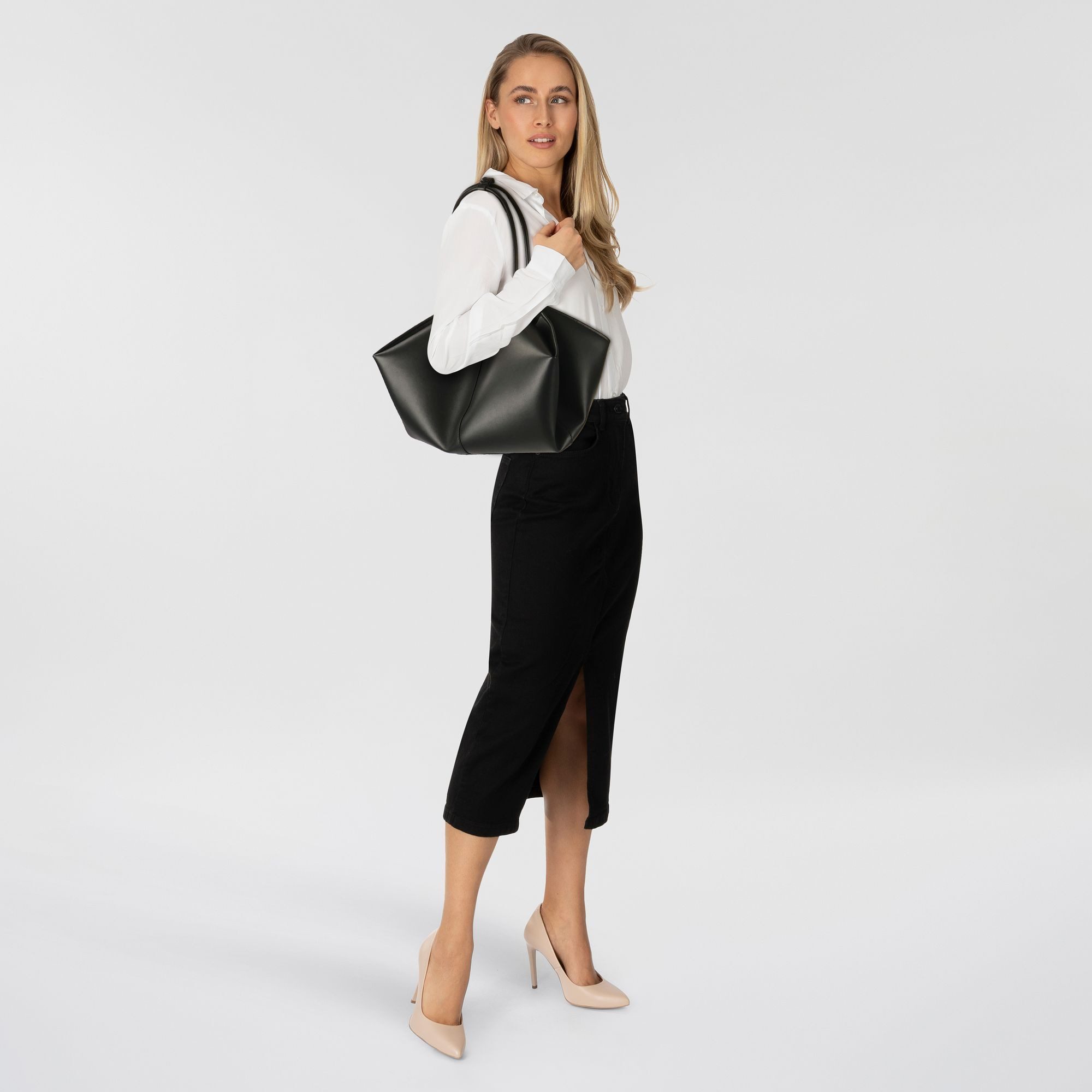 COCCINELLE Schultertasche Kamy, Leder