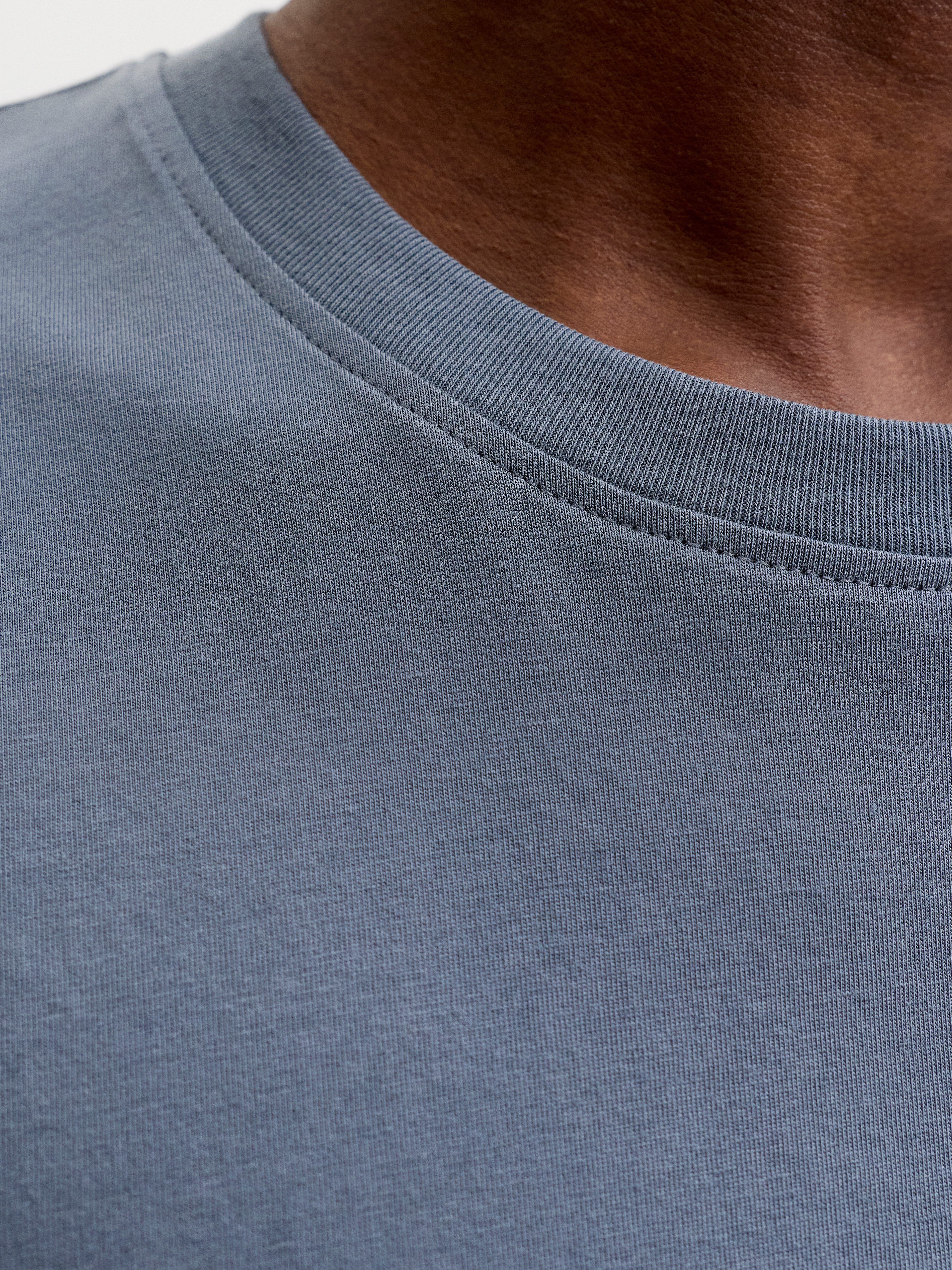 Jack & Jones PlusSize Rundhalsshirt JJESTAR JJ TEE SS NOOS PLS Baumwolle, regular fit