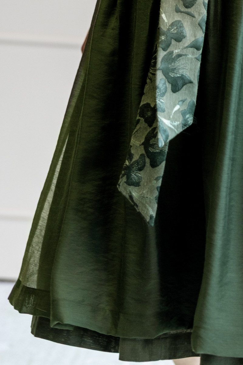 MarJo Dirndl Midi Dirndl 2tlg. - OLIVE AURA by Teresa Bauer - olive – Bild 3 von 5
