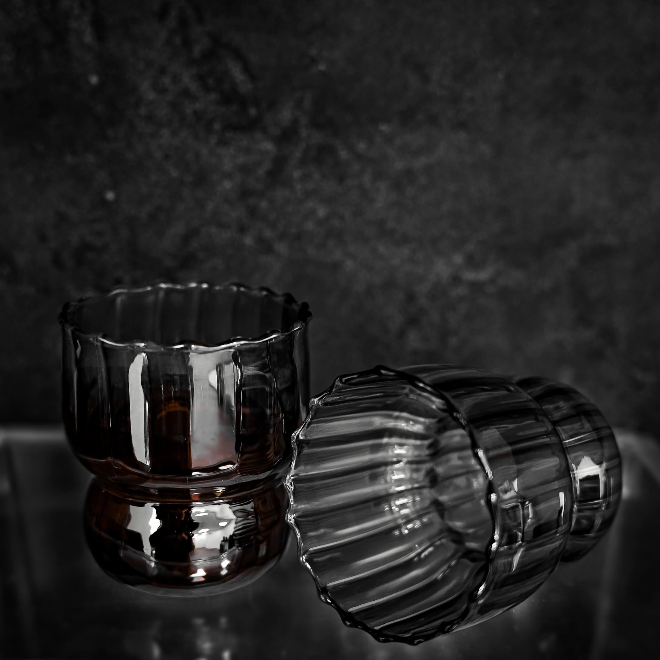 Mulex Glas Moderne Gläser 300 ml Riffle Design Trinkgläser aus Borosilikatglas, 2-tlg. – Bild 4 von 5