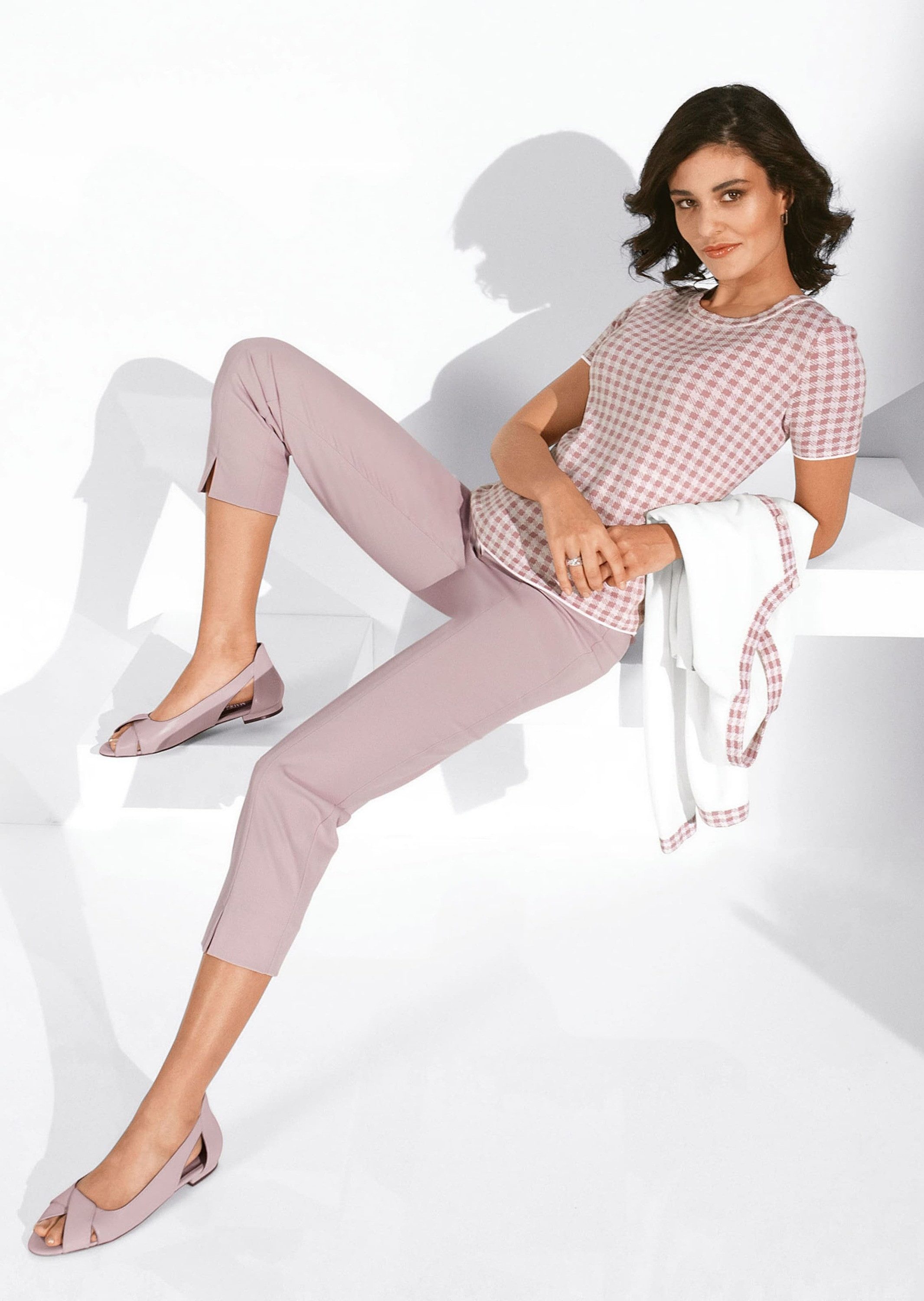 MADELEINE Strickjacke Strickjacke mit Vichy-Karo-Akzenten