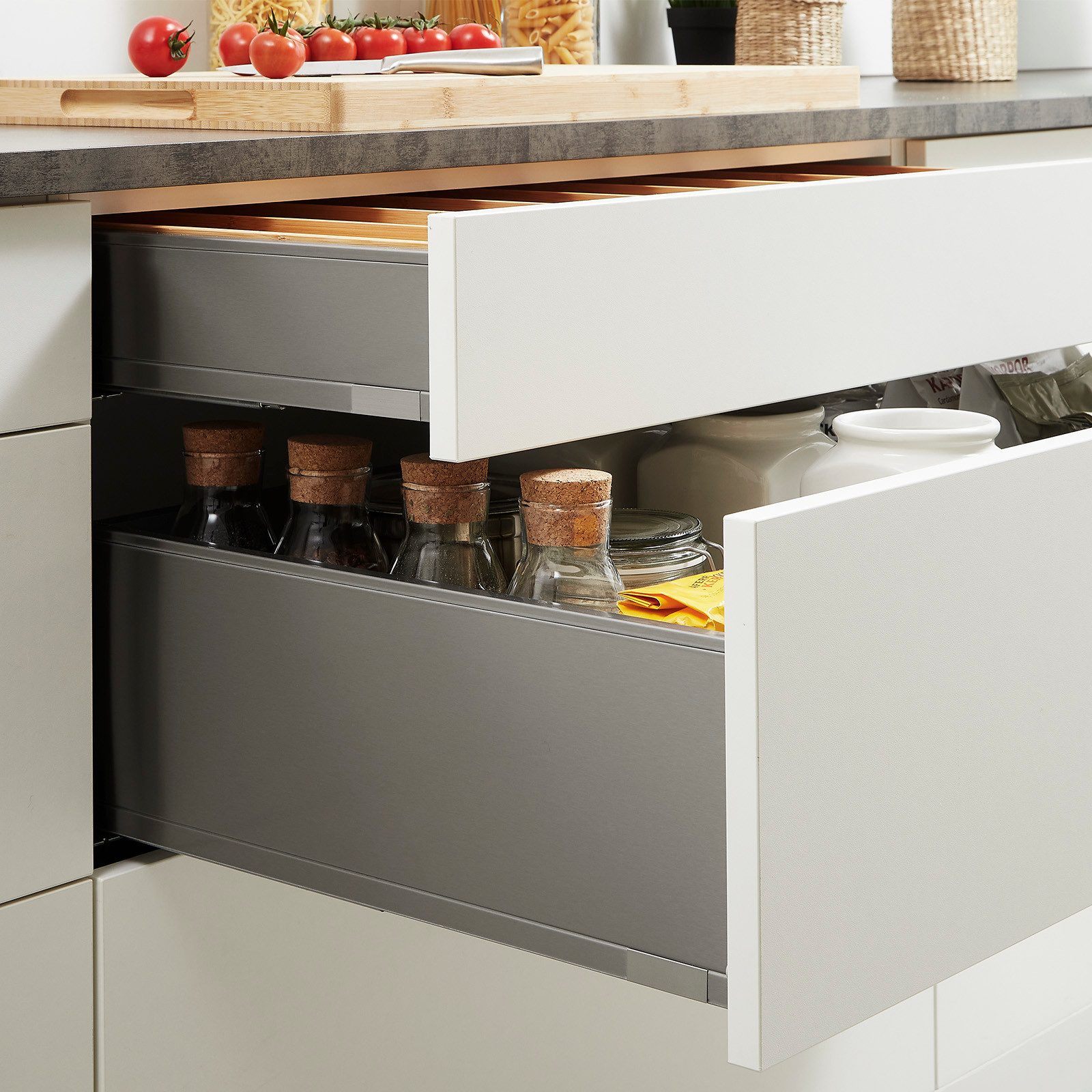 blum Auszug Schubkastenzargen LEGRABOX pure Edelstahl - Anti-Fingerprint (1 St), 770M4002I Nennlänge 400 mm, Systemhöhe M 90,3 mm mit Kappen