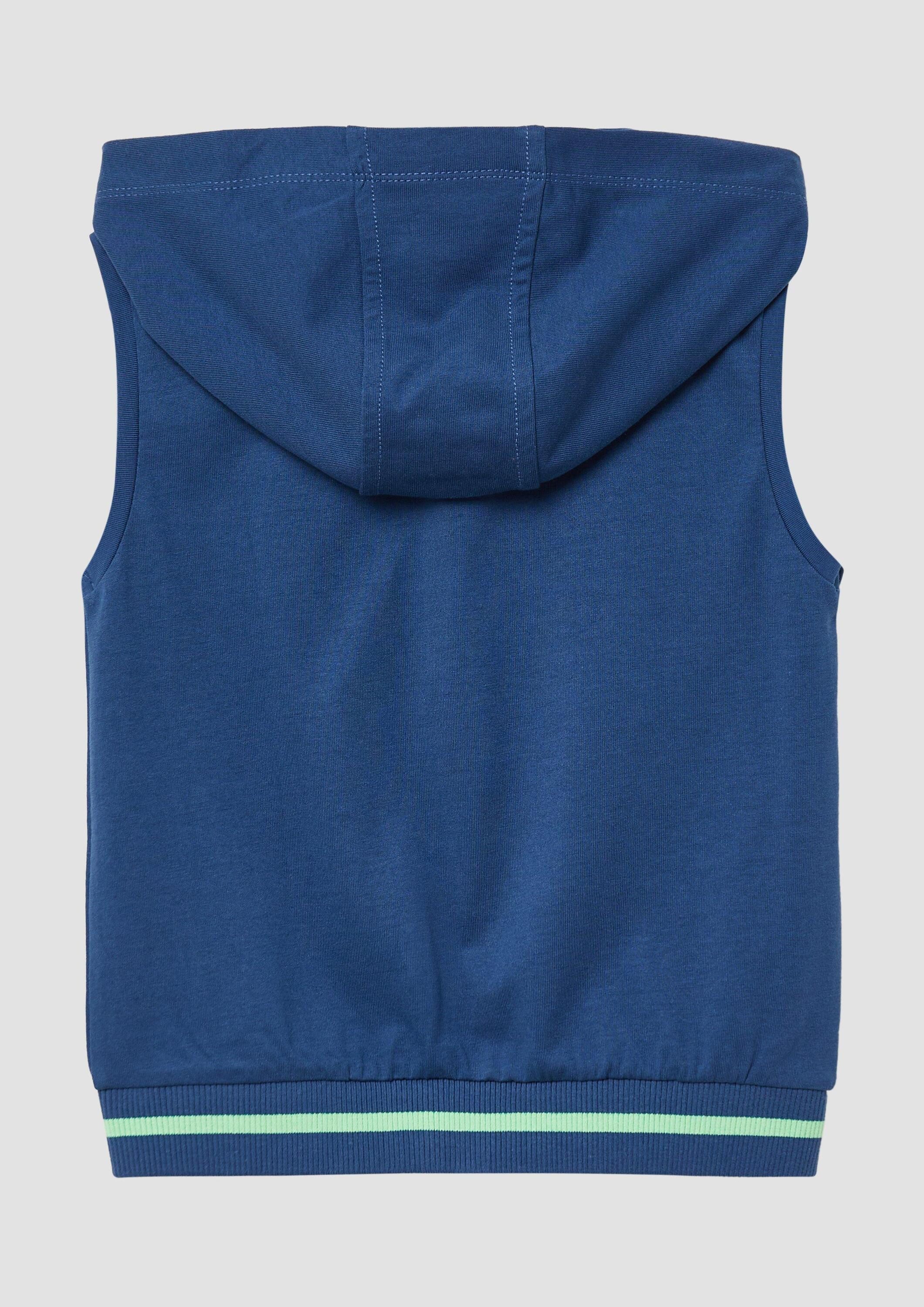 s.Oliver Funktionsweste Indoor-Weste Sweat-Weste mit Kapuze und Stickerei