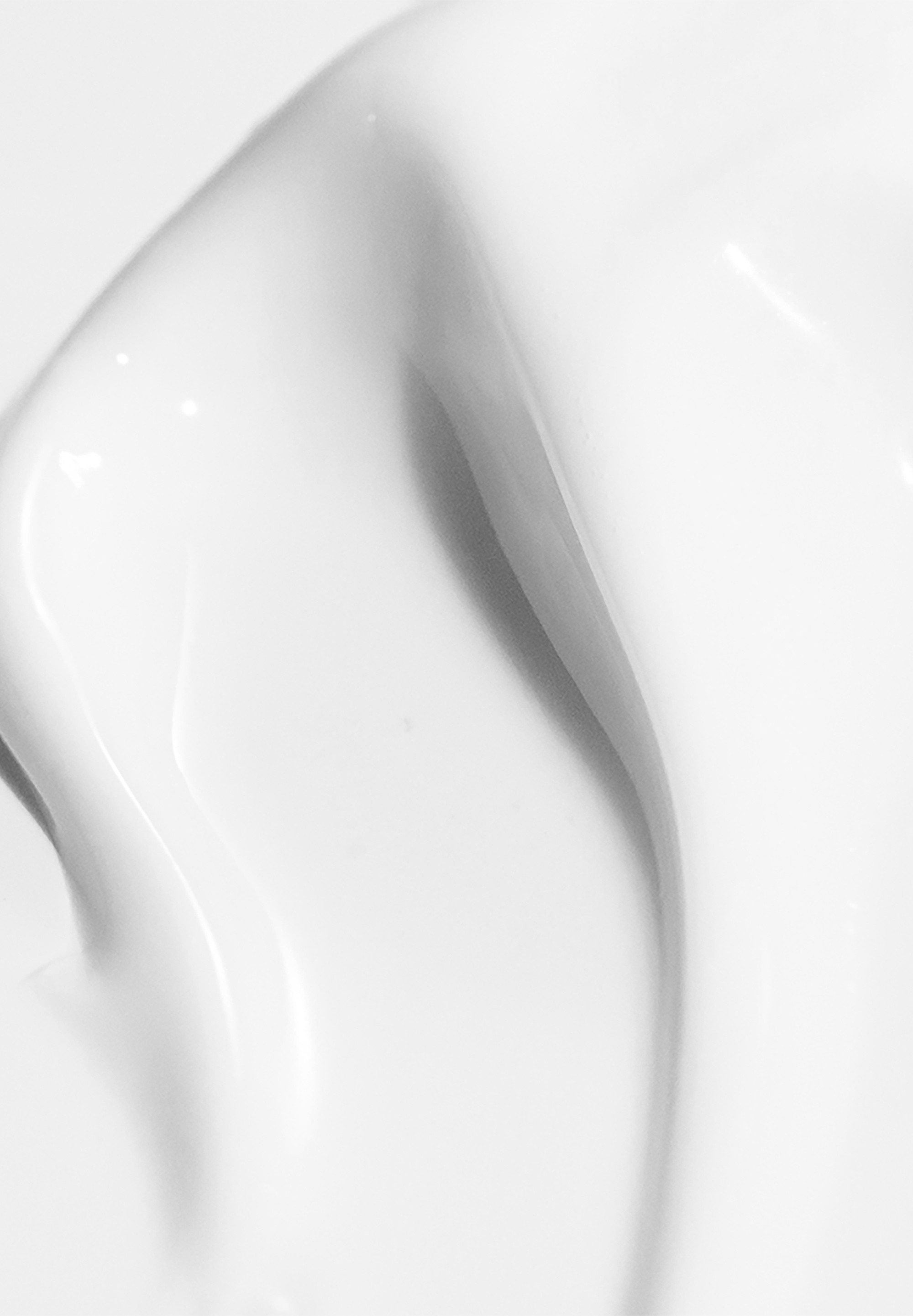 salted. Bodylotion Festigende Körperlotion Smooth Strength, Festigende Körperlotion mit Actiporine 8G, Hyaluronsäure und SeaSync