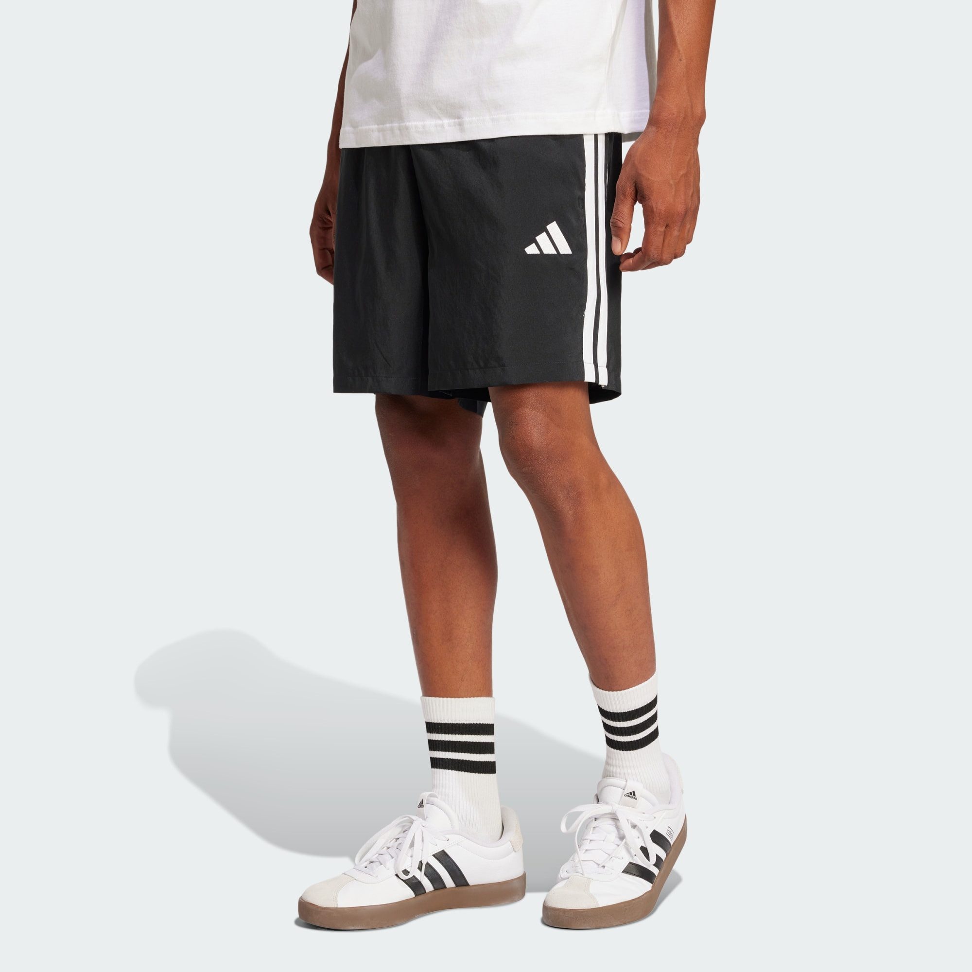 adidas Sportswear Shorts ESSENTIALS 3-STREIFEN CHELSEA SHORTS (1-tlg)