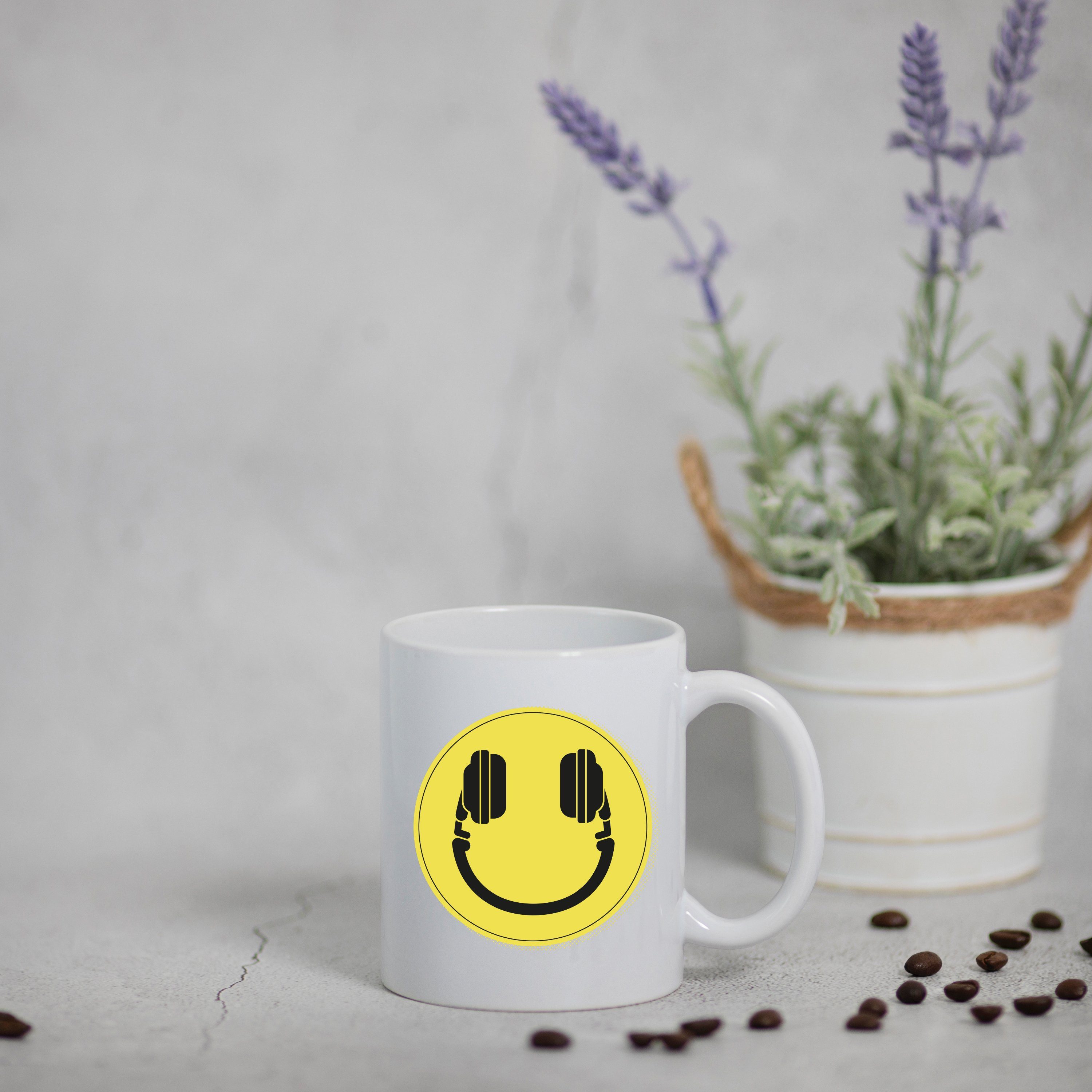 Geschenk, mit Keramik, Weiss trendigem DJ Print Smile Headset Youth Designz Tasse Kaffeetasse