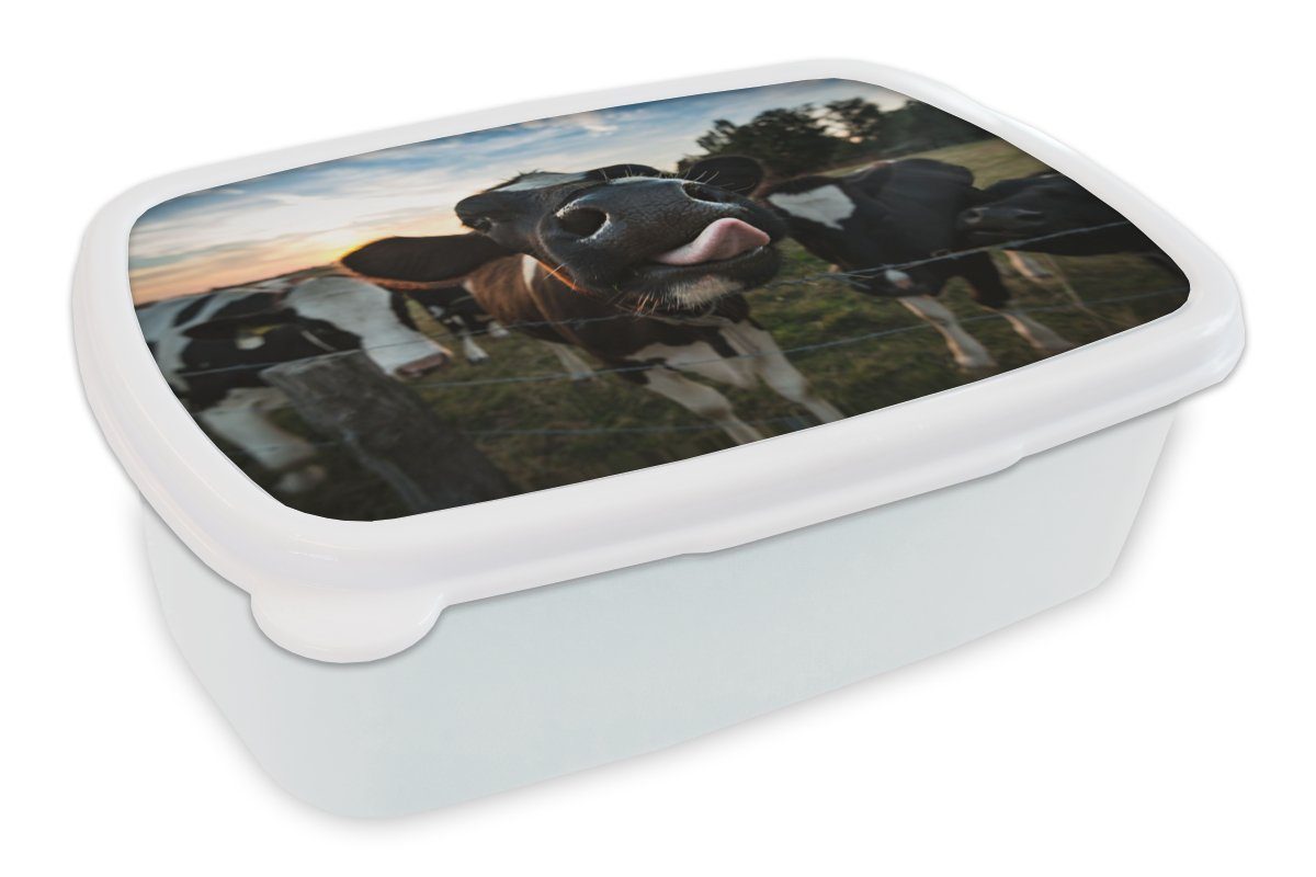 MuchoWow Lunchbox Kuh - Tiere - Natur - Ausgezeichnete Zunge, Kunststoff, (2-tlg), Brotbox für Kinder und Erwachsene, Brotdose, für Jungs und Mädchen weiß