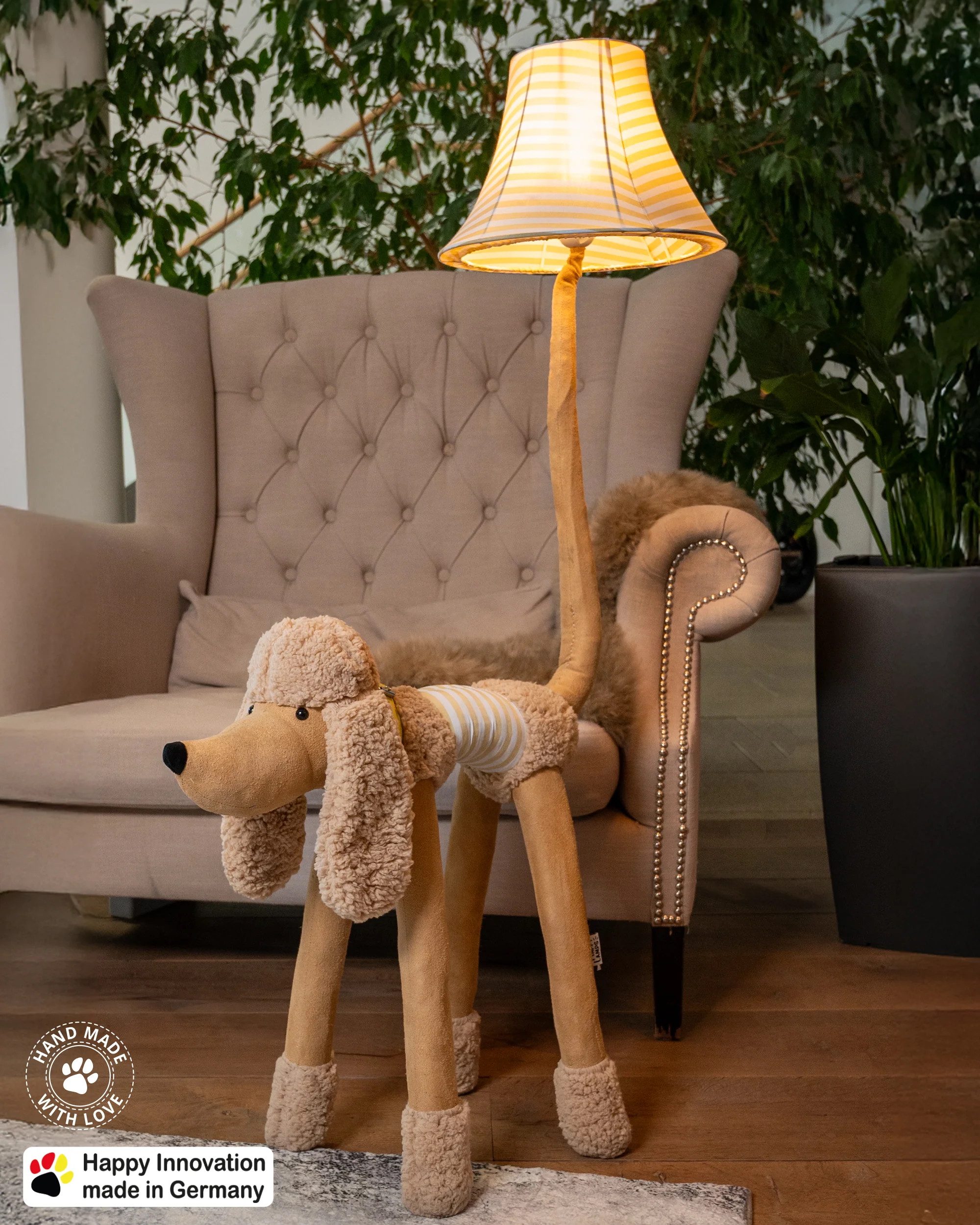 Happy Lamps GmbH Stehlampe Happy Lamps Bello der Pudel Stehlampe hellbraun