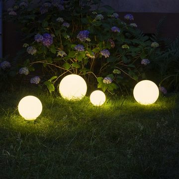 hofstein LED Solarleuchte »Lasa« Solarleuchten Kugellampen 4er Set, mit Erdspiess, 3000 Kelvin, aus weißem Kunststoff, Ø15, 20, 25 und 30cm, Ein/Aus-Schalter