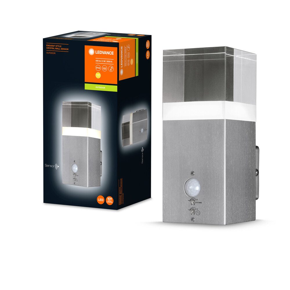 Ledvance Außen-Wandleuchte 4,9W, warmweiß, 400lm, IP44, wassergeschützt, G, 3000K, wassergeschützt, warmweiß
