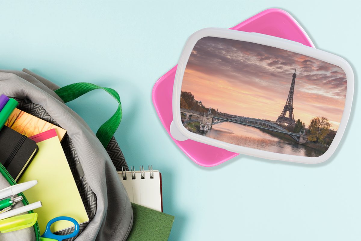 in Kunststoff MuchoWow Kinder, Mädchen, wunderschöner über Brotbox Kunststoff, dem Himmel Erwachsene, (2-tlg), orangefarbener rosa Eiffelturm Brotdose Snackbox, Lunchbox für Paris, Ein