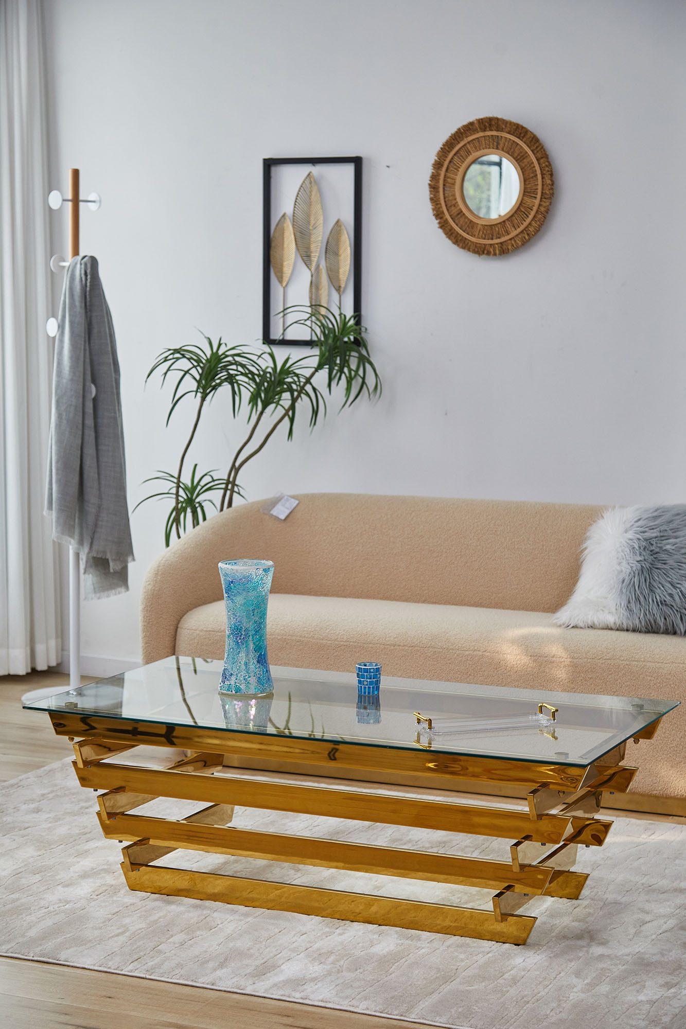 SalesFever Couchtisch Eleganter Tisch für Wohnzimmer, Edles Design-Gestell aus rostfreiem Stahl