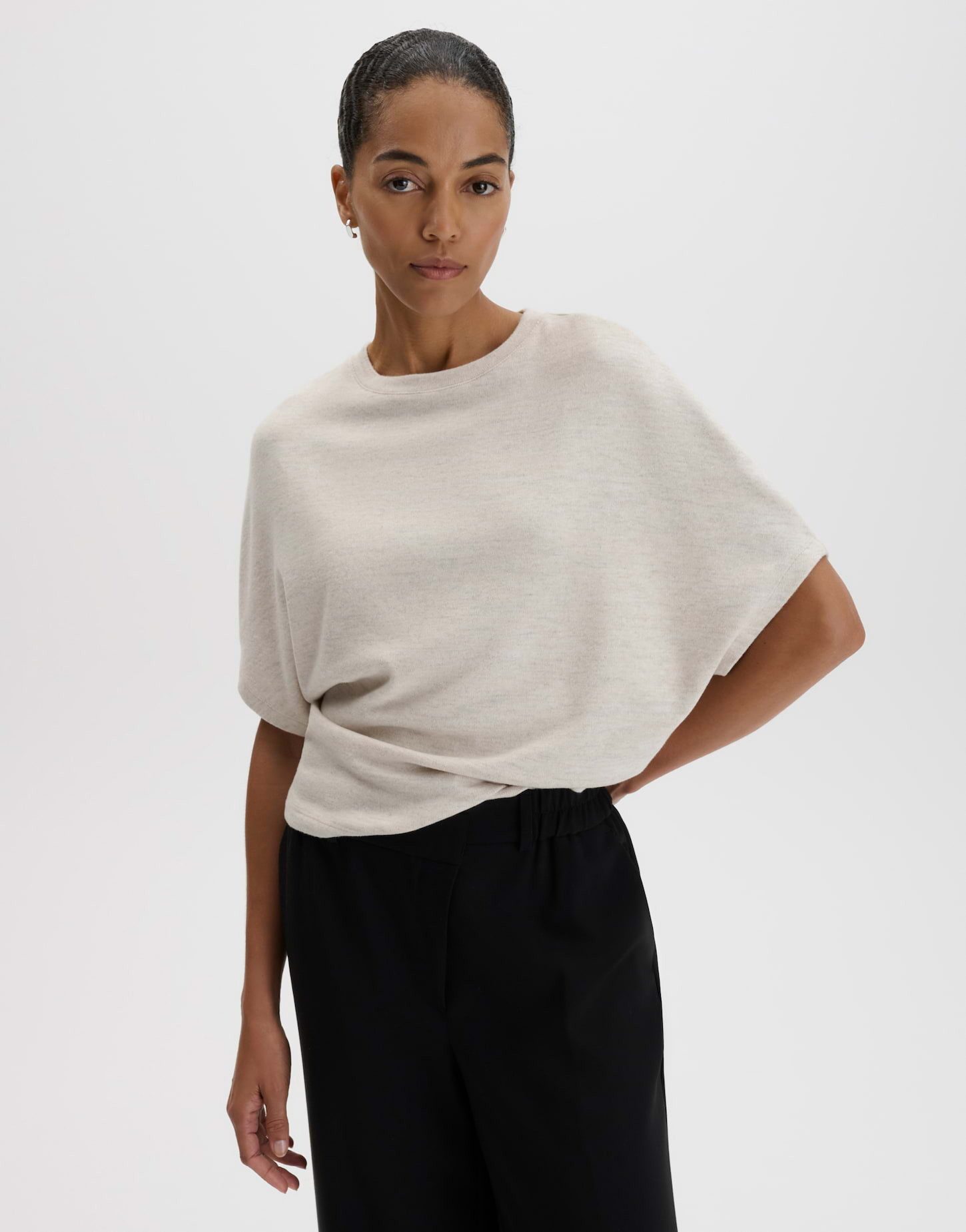 someday Kurzarmshirt Kadora aus weichem Jersey Weite Silhouette mit schmal zulaufender Form und weichem Fall