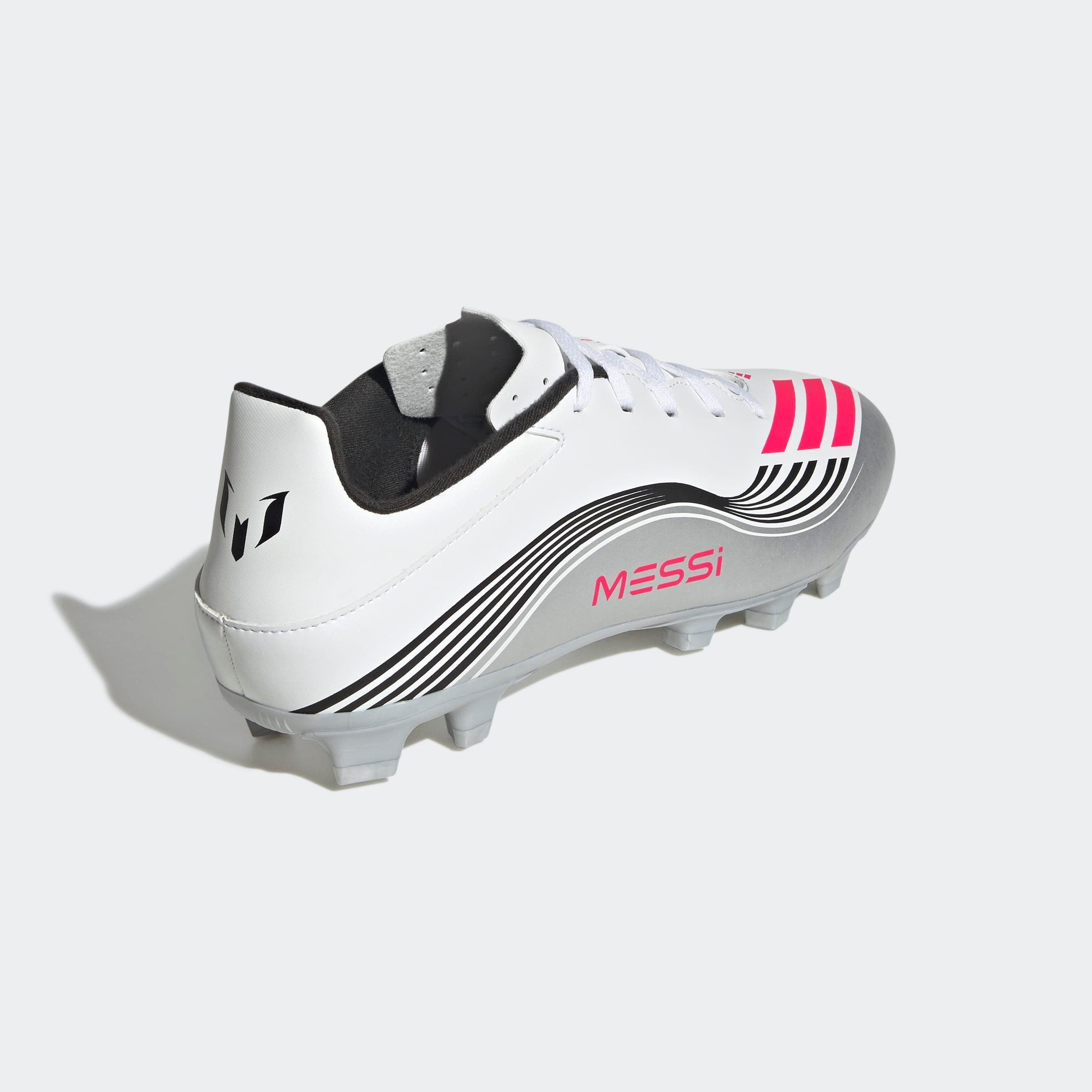adidas Performance F50 MESSI CLUB FÜR HART- UND ASCHENPLÄTZE Fußballschuh geeignet für Rasen- und Kunstrasenplätze