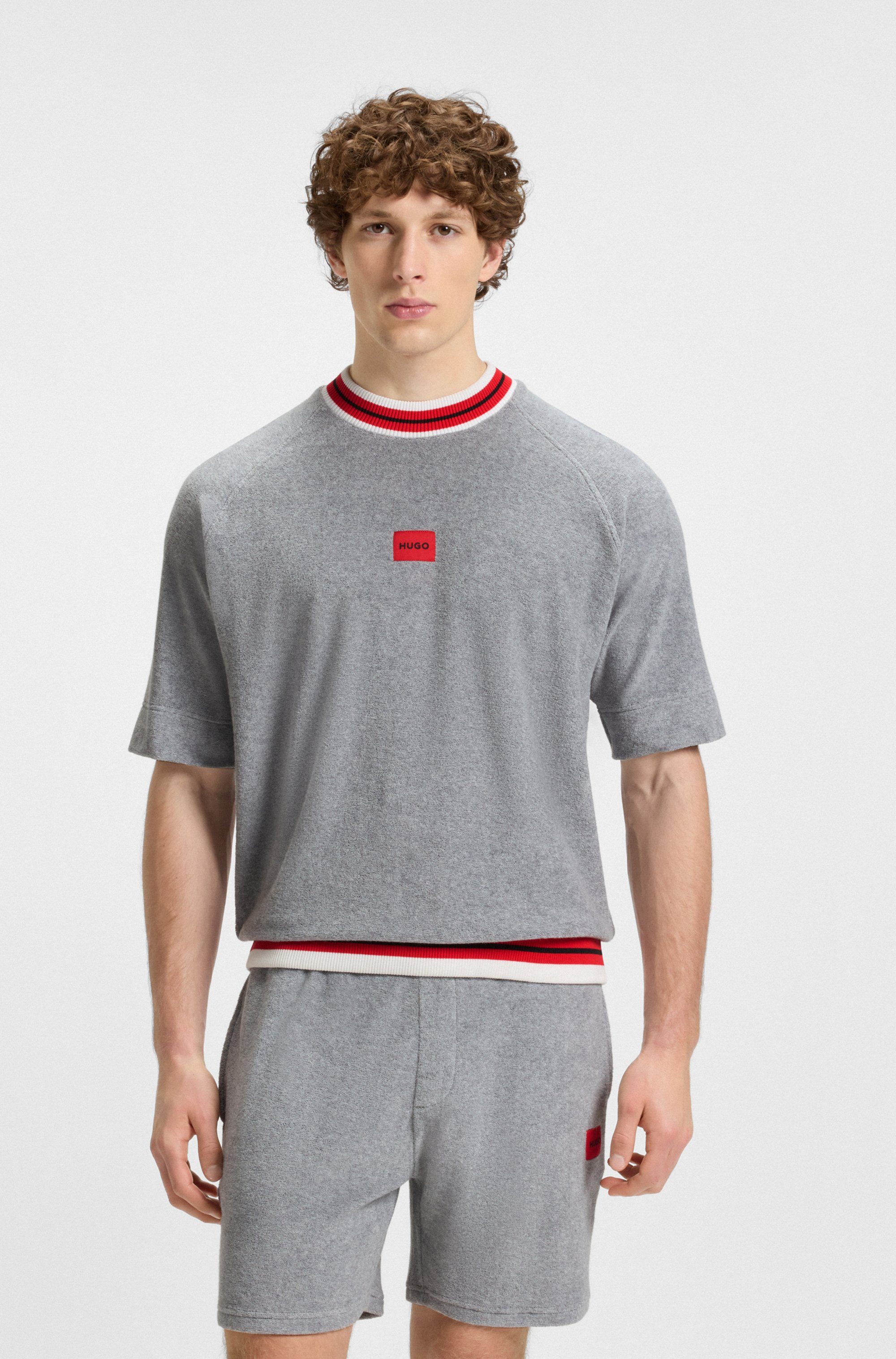 HUGO Sweatshirt JAXON kontrastfarbene Details, relaxed fit, kurze Ärmel günstig online kaufen