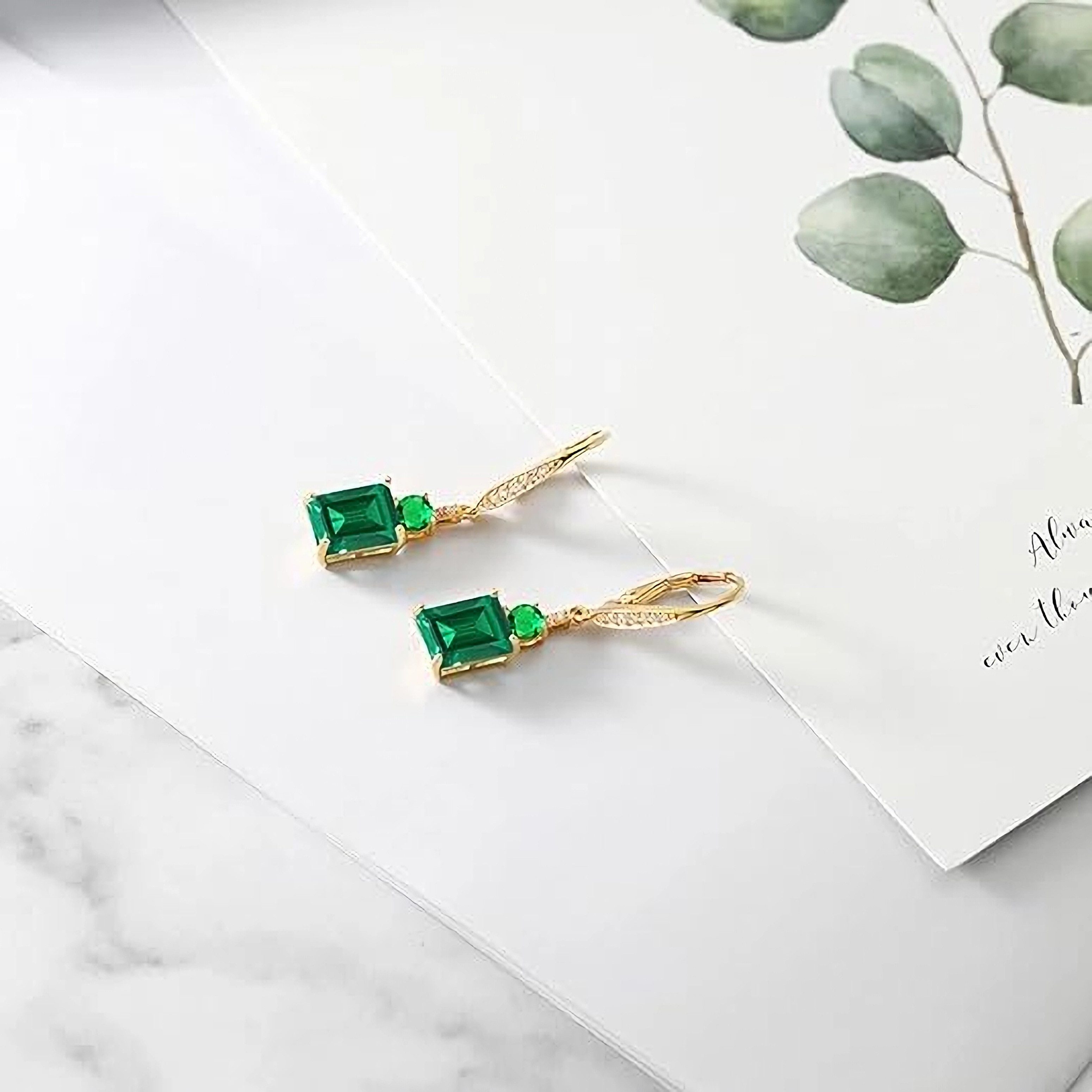 Jumpeak Paar Ohrstecker 585Gold, 1,5ct Smaragd, im Labor gezüchteter Edelstein, zarte Ohrringe