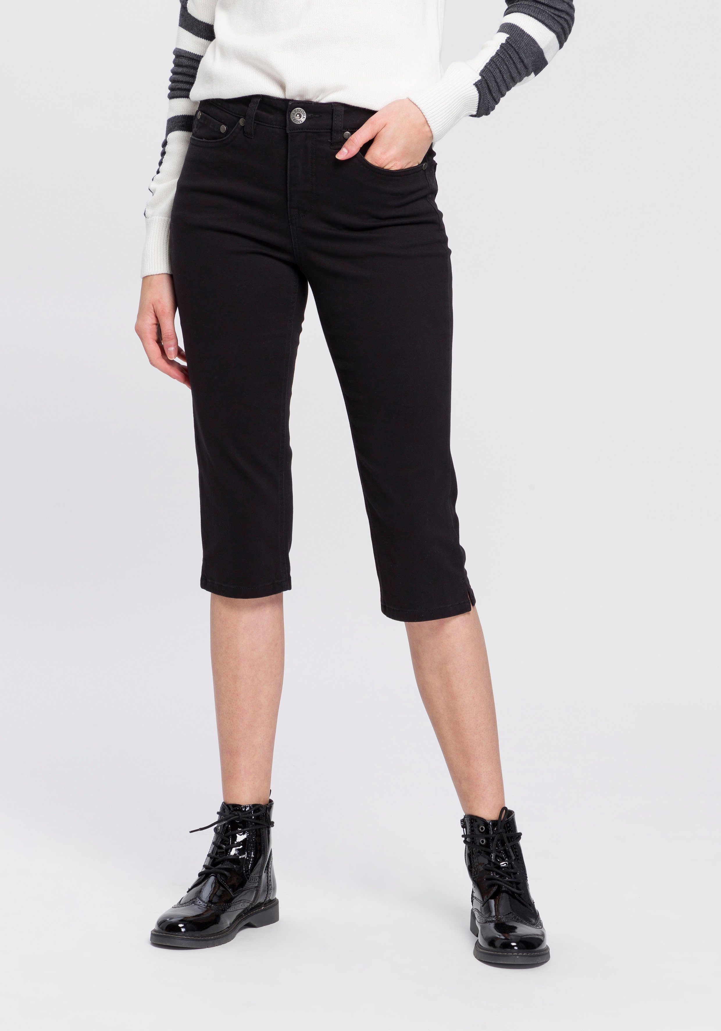 Saum mit black Arizona am Waist High Schlitz Caprijeans