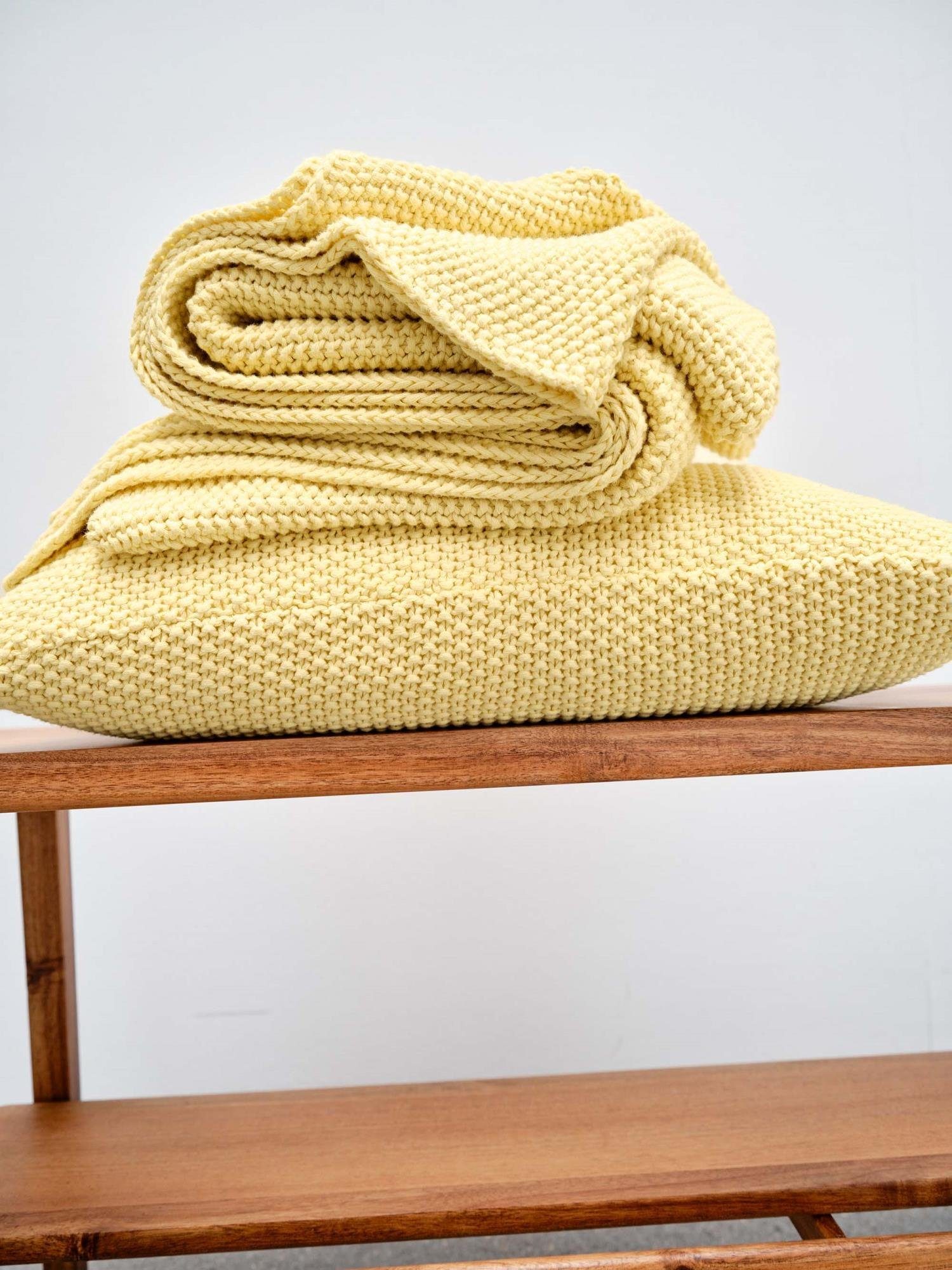 aus knit, Nordic gestrickter O'Polo Home Pale Dekokissen Baumwolle Marc nachhaltiger Yellow