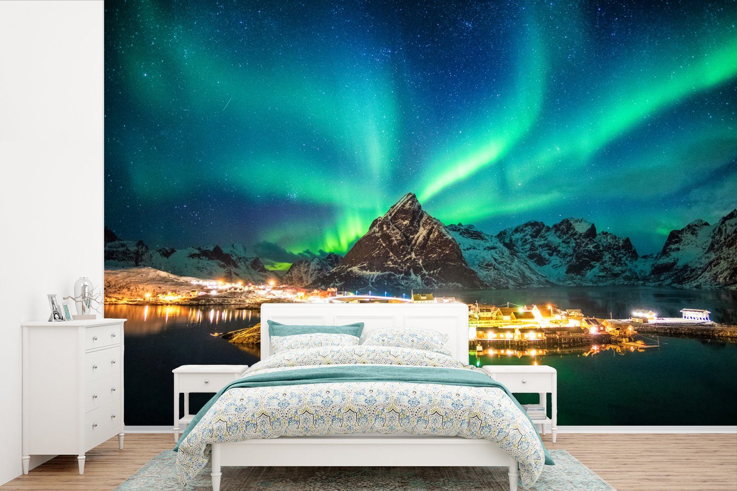 für Kinderzimmer, - Tapete - St), Wohnzimmer, Berg MuchoWow Vinyl Schlafzimmer, bedruckt, Wallpaper Matt, Nordlicht Norwegen, (6 Fototapete Lichter -