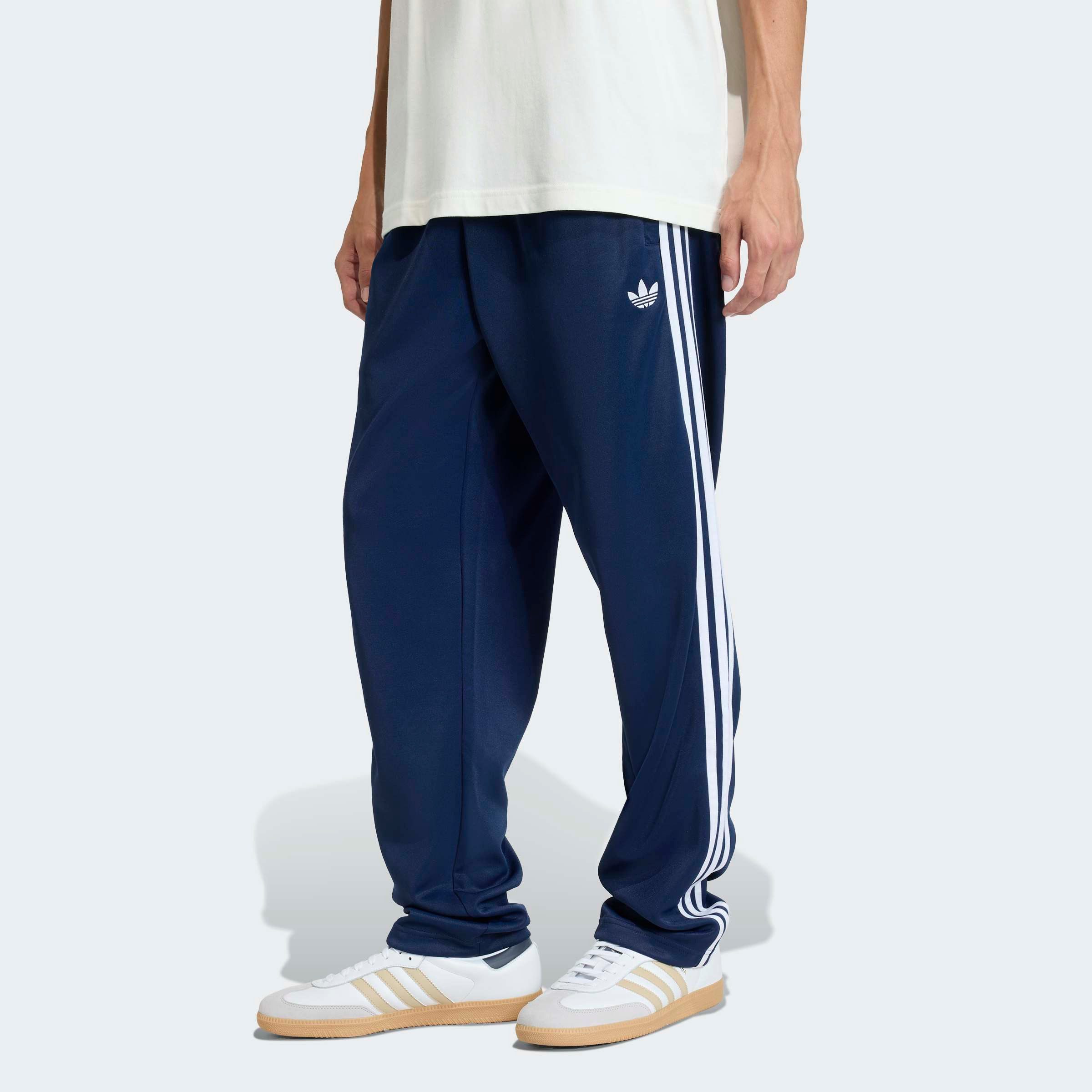 adidas Originals Sporthose SST REG TP. Reduzierter Preis € 60,99. Unverbindliche Preisempfehlung € 75,00