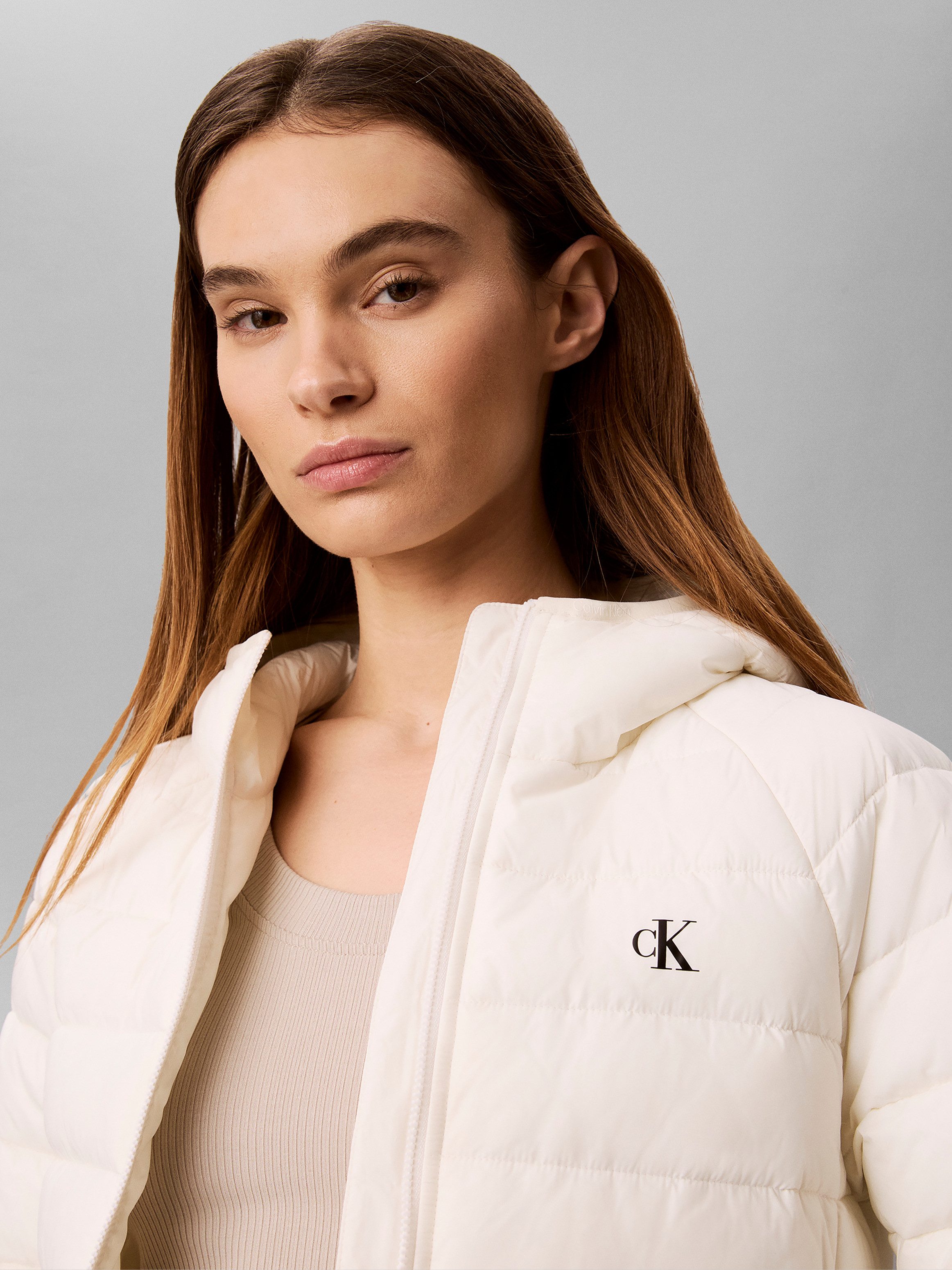 Calvin Klein Jeans Steppjacke ULW SHORT CK PACKABLE PUFFER JAC in kurzer Passform – Bild 5 von 5