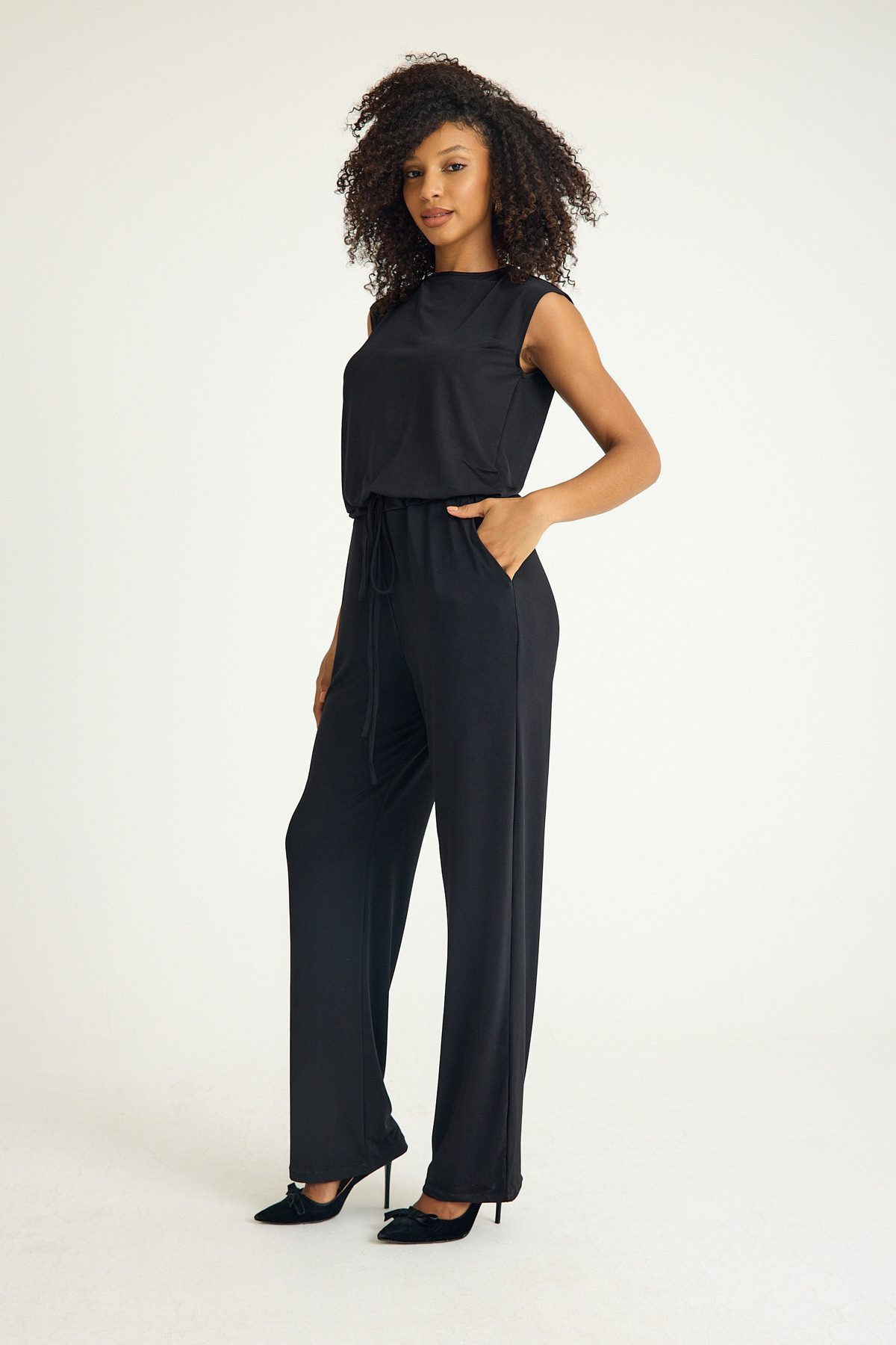 fashionshowcase Overall Eleganter Damen Jumpsuit aus Stretch-Jersey Einteilig Anpassbare Bänder, figurbetonte Passform