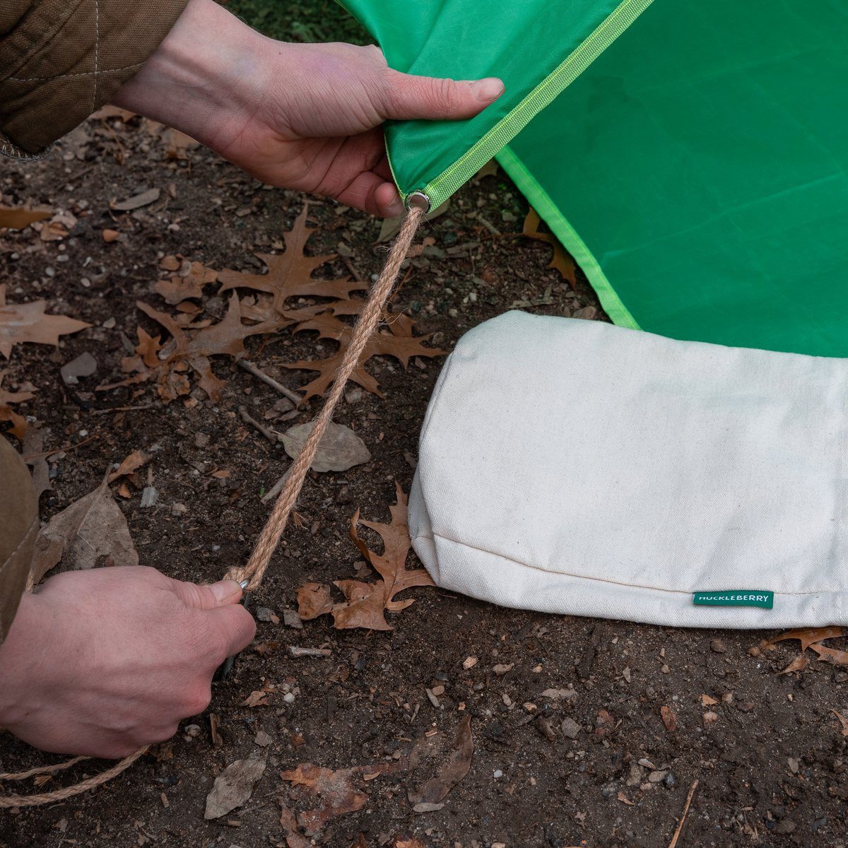 Kikkerland Tarp-Zelt Bag + Tent Outdoor-Spielzelt für junge Abenteurer Plane Vordach Ösen