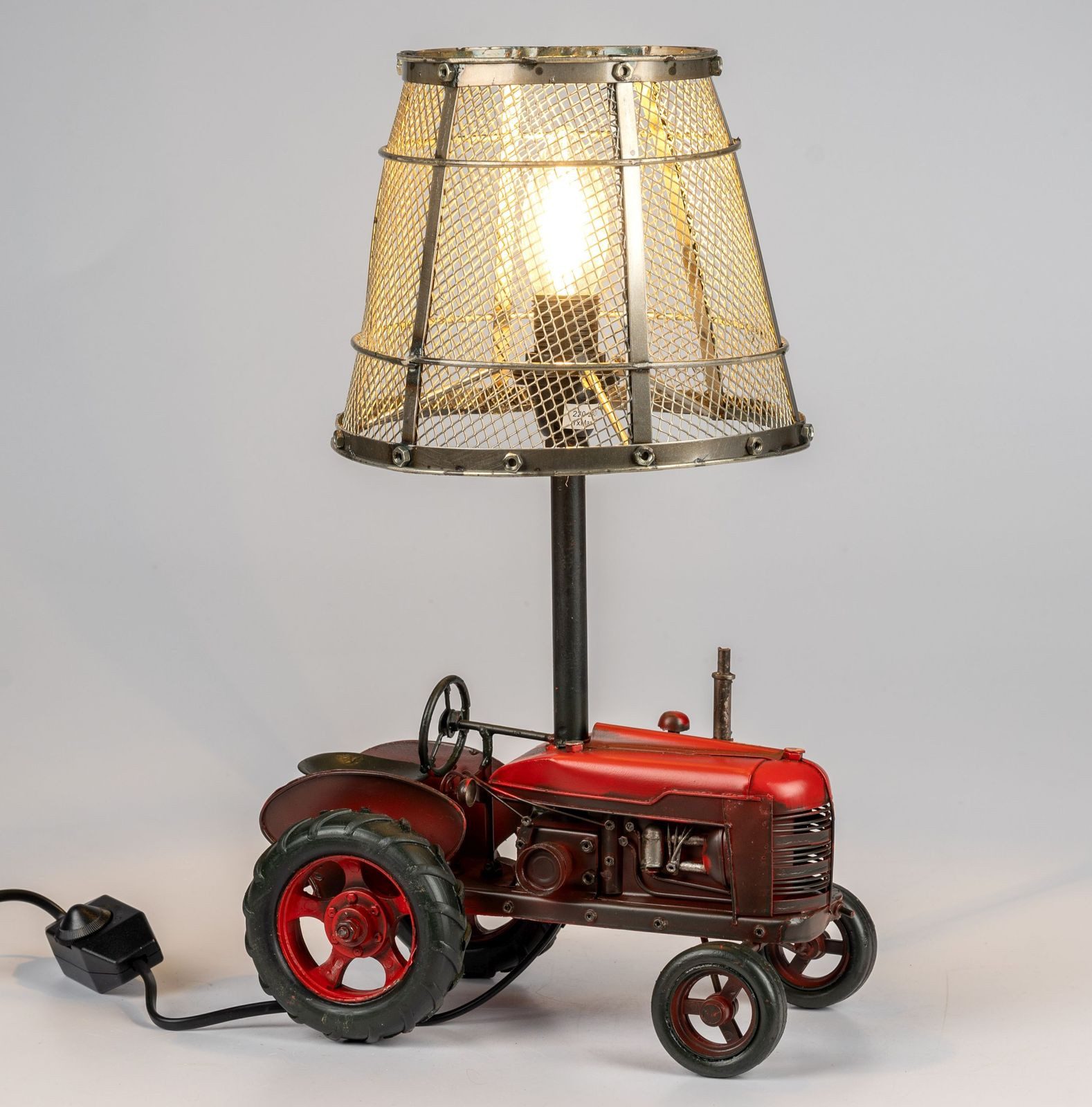 formano Tischleuchte Traktor Metall Tischlampe Design Leuchte rot im Vintage-Look Deko, LED fest integriert