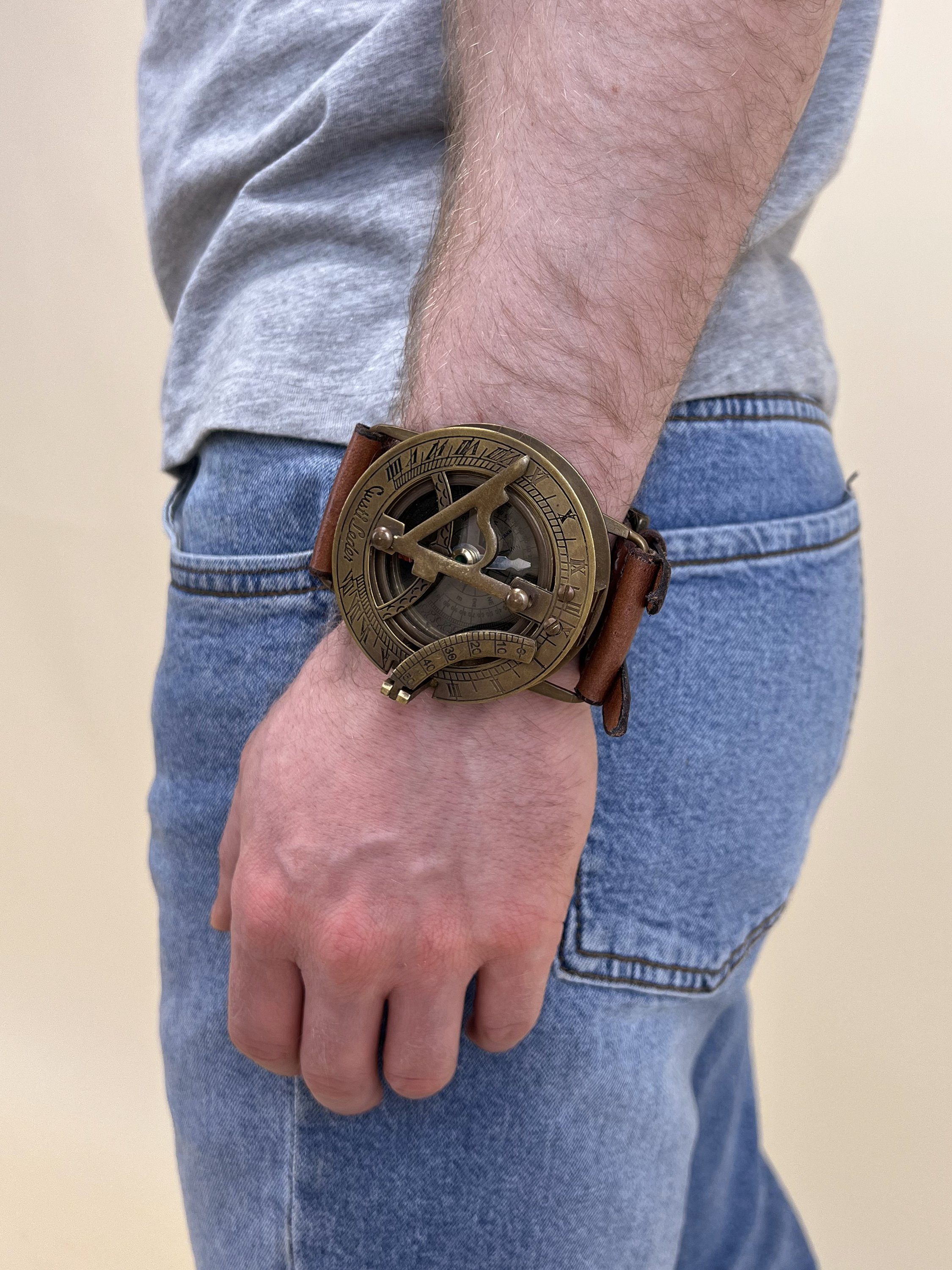 Gusti Leder Armband Gusti Leder Accesoires, Schlüsseletuis Dennis (Steampunk Uhr Sonnenuhr Lederarmband Accessoires Herren Vintage Leder)
