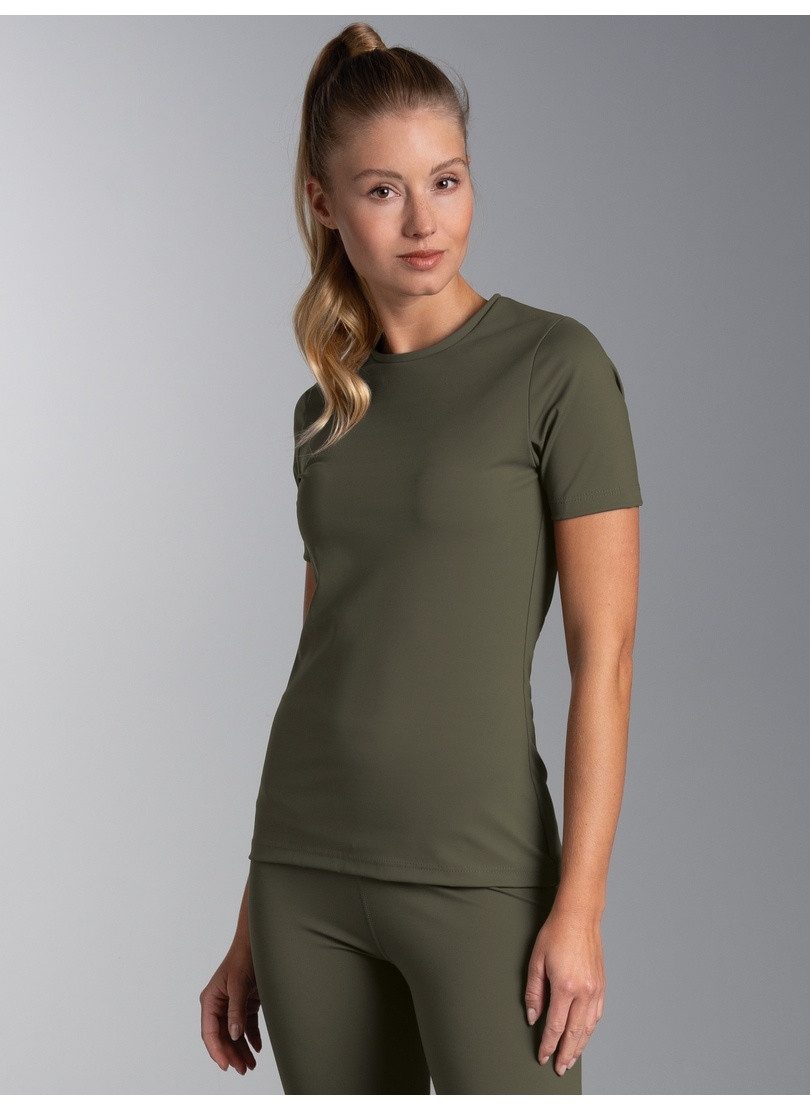 Trigema T-Shirt TRIGEMA Sport-Shirt mit reflektierender Schwinge (1-tlg)