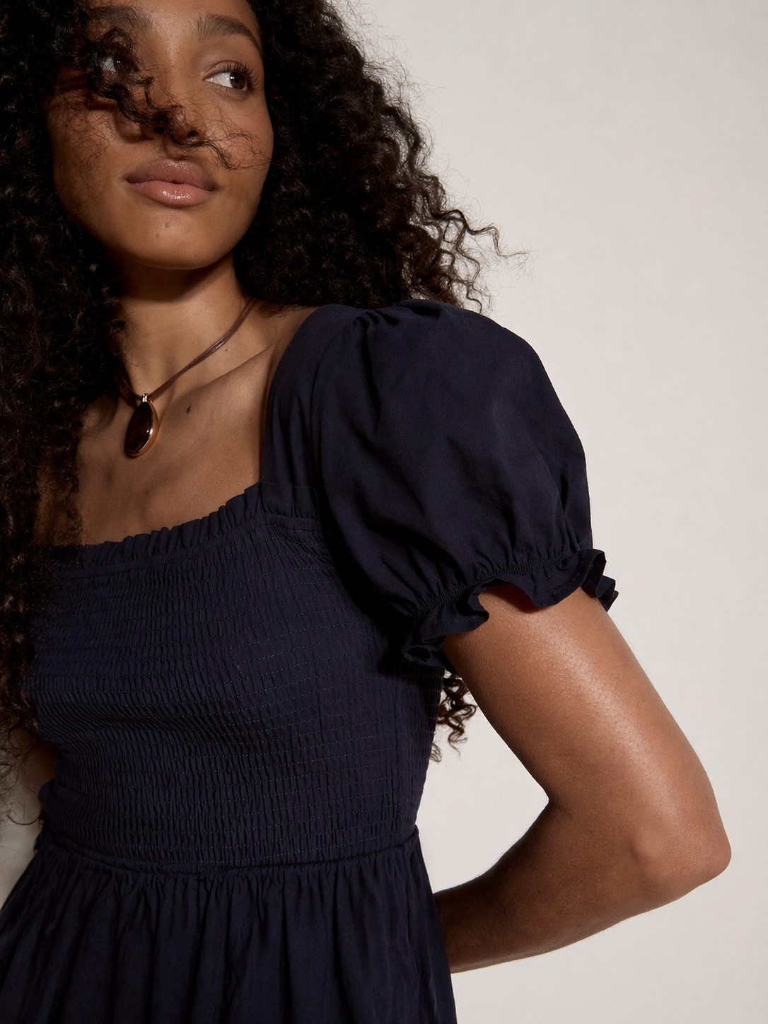 Apricot Druckkleid Midi-Kleid aus Baumwolle mit Stufenrock