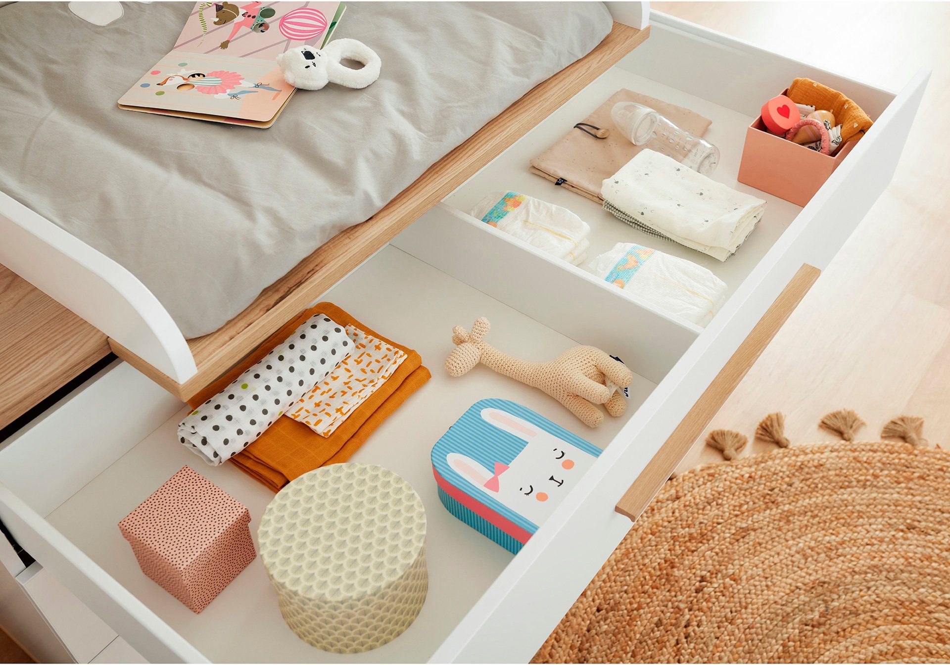 PAIDI wrap chest of drawers YOLANDA in white with oak decor, 4 drawers with softclose, solid wood handles, durable chest of drawers, tested safety