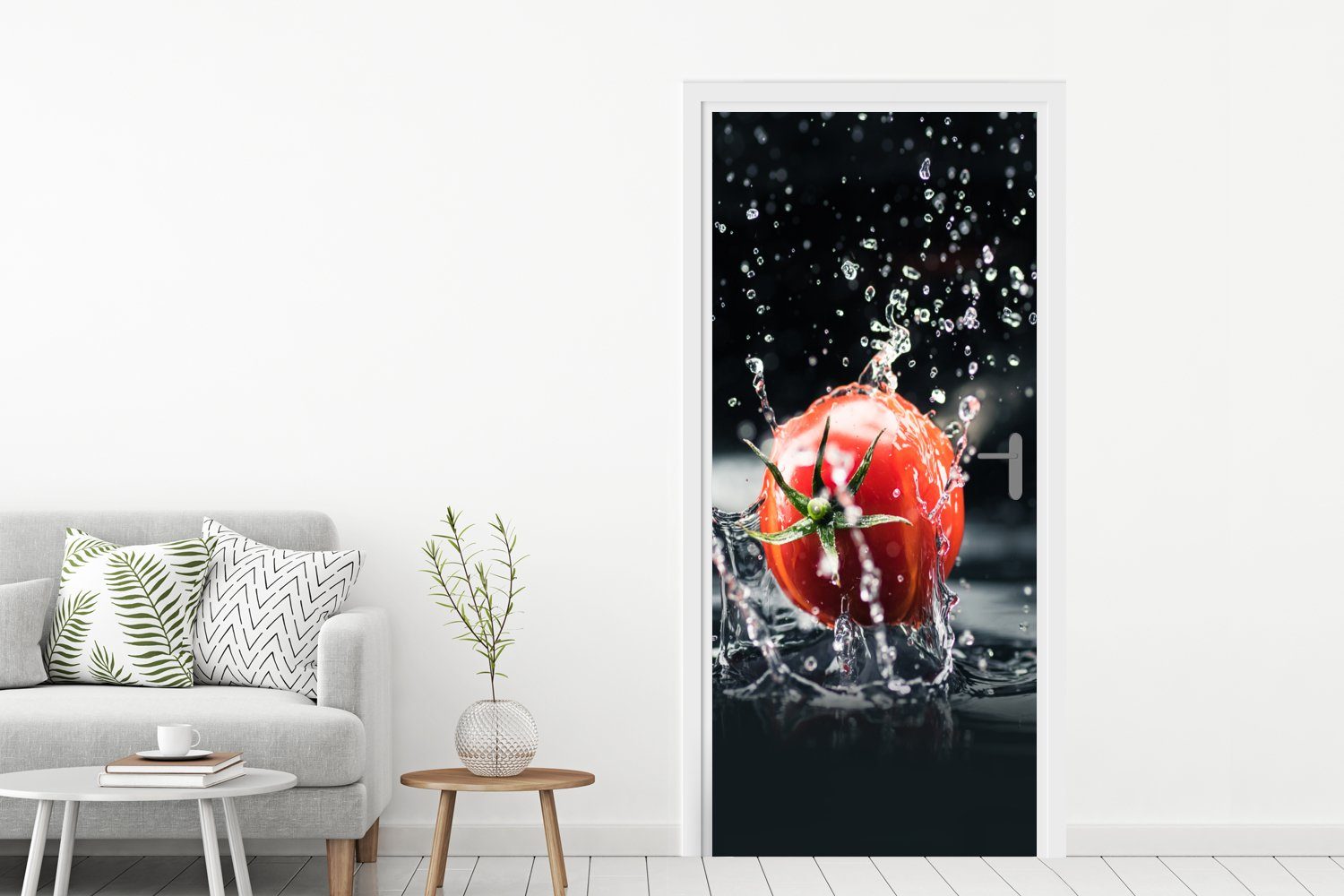 Tür, Wasser Matt, cm Fototapete - St), Rot, bedruckt, (1 Gemüse - - Stilleben 75x205 MuchoWow für Türaufkleber, - Türtapete Tomate