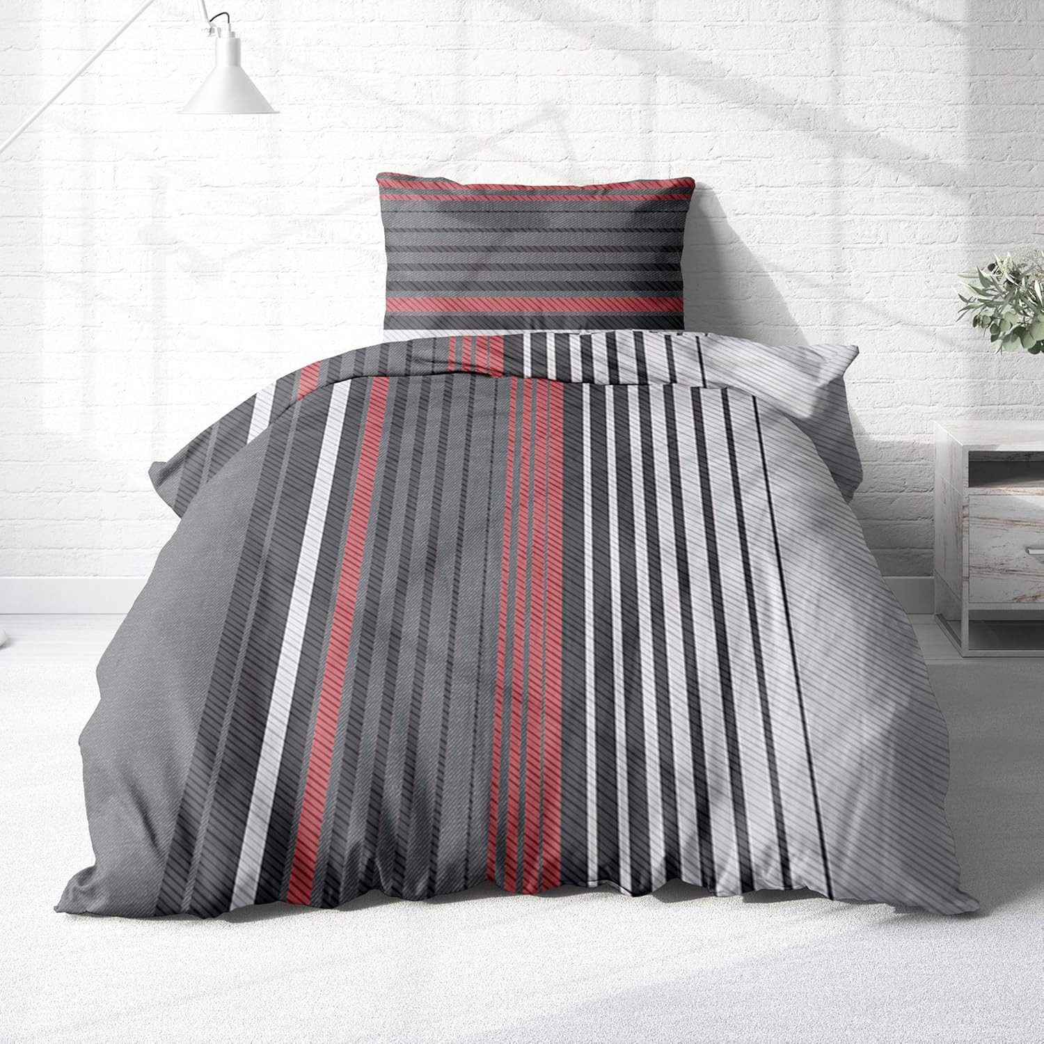 Träumschön Bettwäsche Bettwäsche Premium Baumwolle 135x200, Renforcé, 2 teilig, mit Reißverschluss, 100% Baumwolle, luftig leichte Sommerbettwäsche