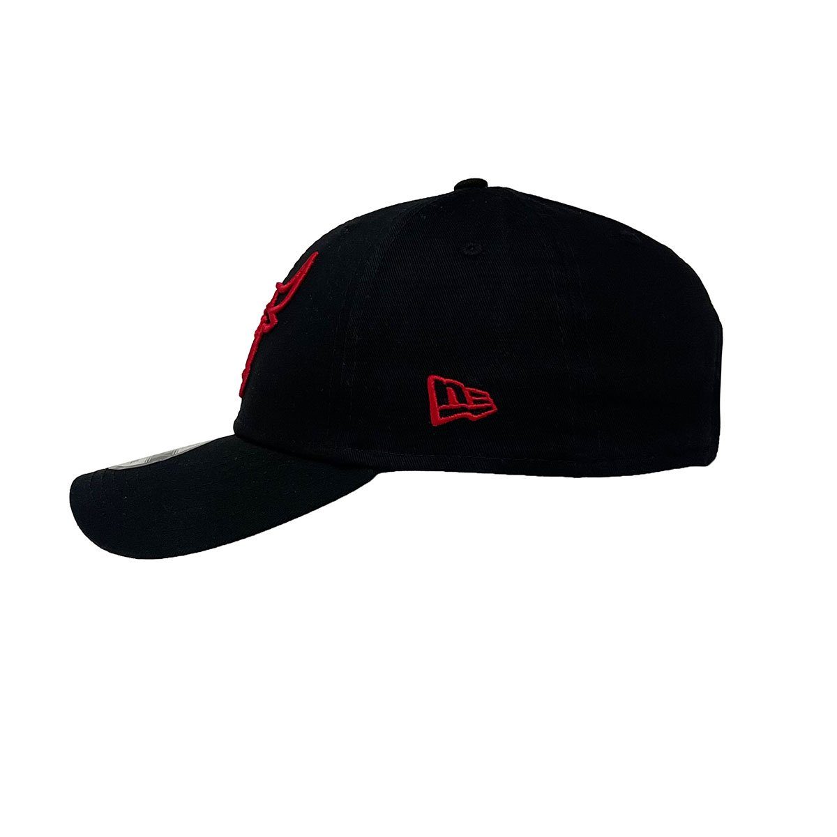 New Era Baseball Cap Neon Outline Chicago Bulls